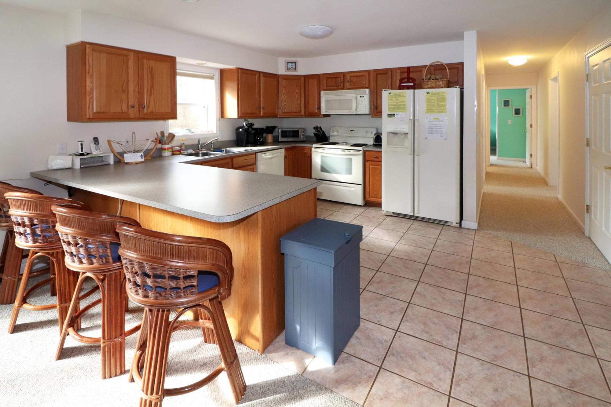Sundance - In Town With Screened Porch! *