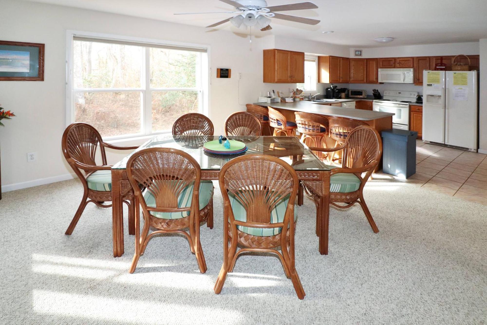 Sundance - In Town With Screened Porch! *