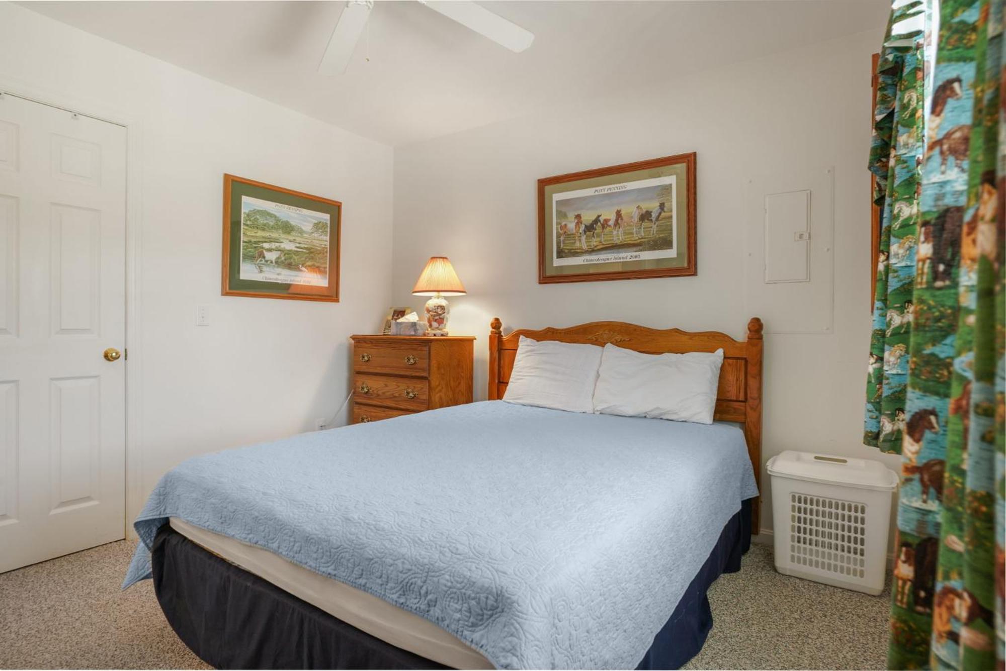 Stingray - Waterfront & Waterside Balcony! Chincoteague