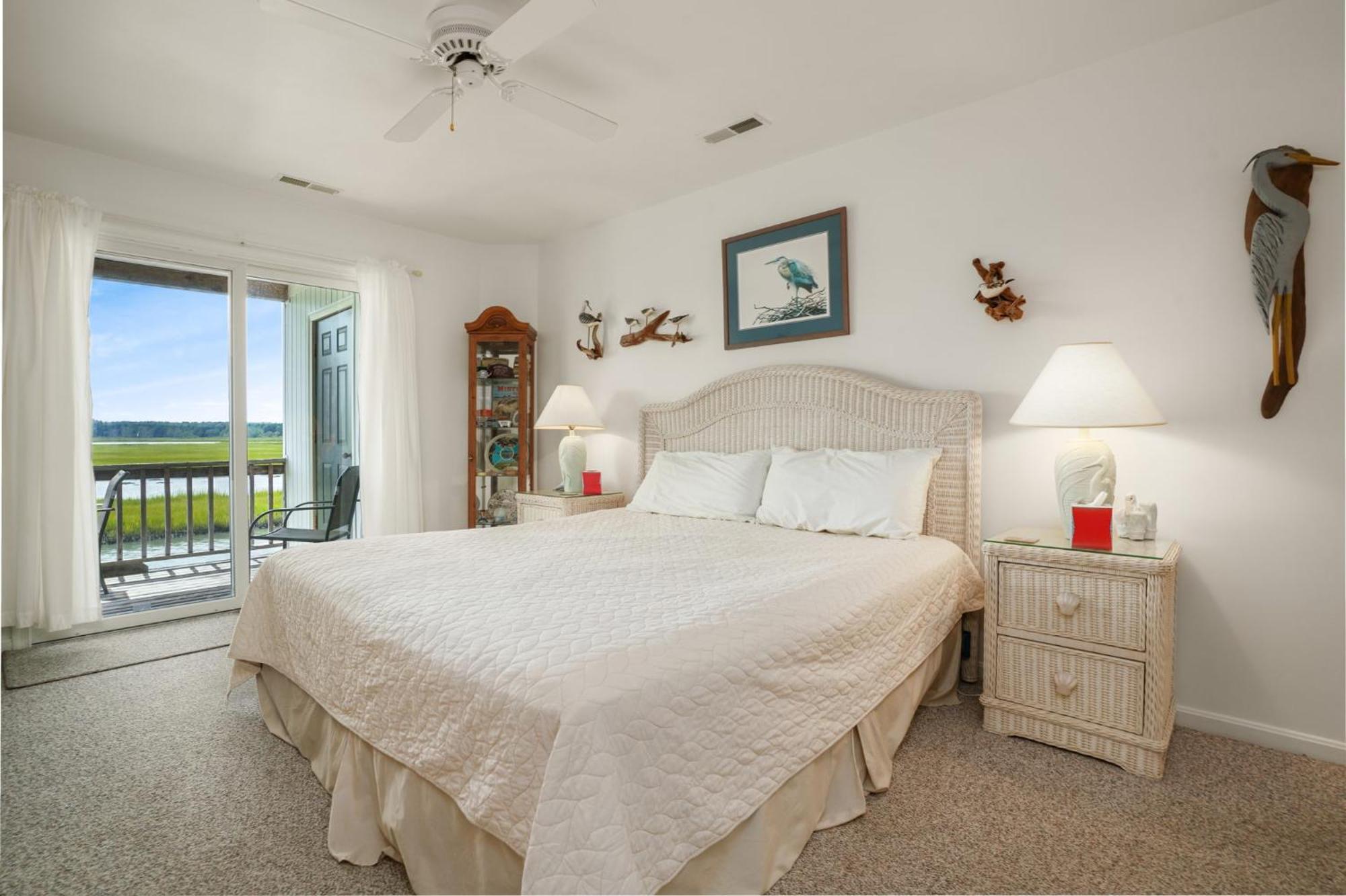 Stingray - Waterfront & Waterside Balcony! *