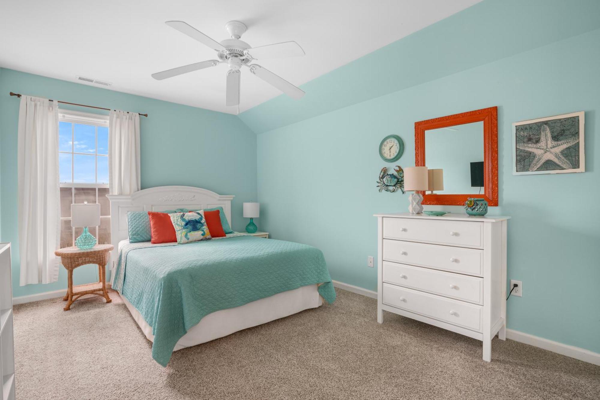 Holiday home Seas The Day - Water Views, Shared Pool! Chincoteague