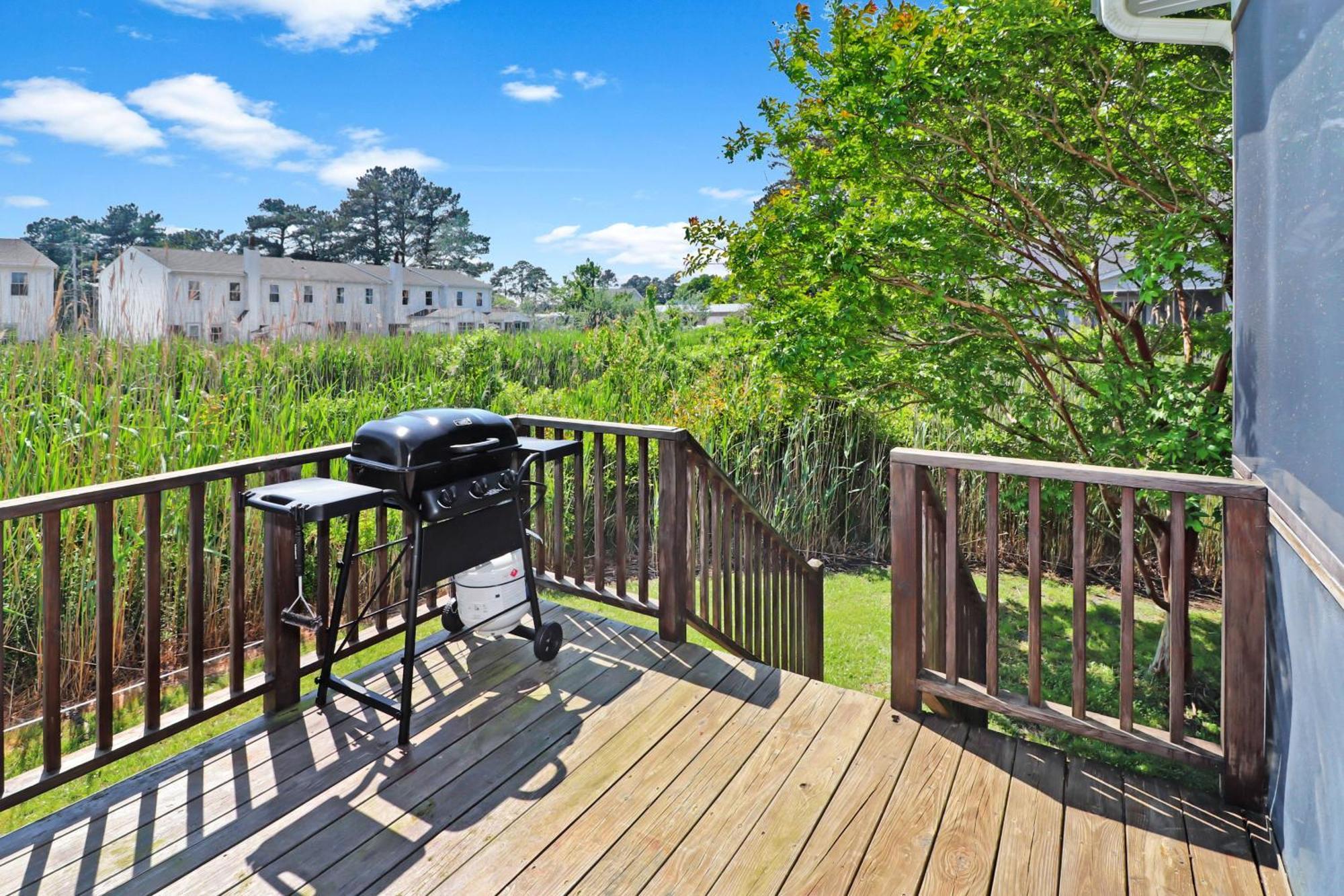 Seas The Day - Water Views, Shared Pool! Chincoteague