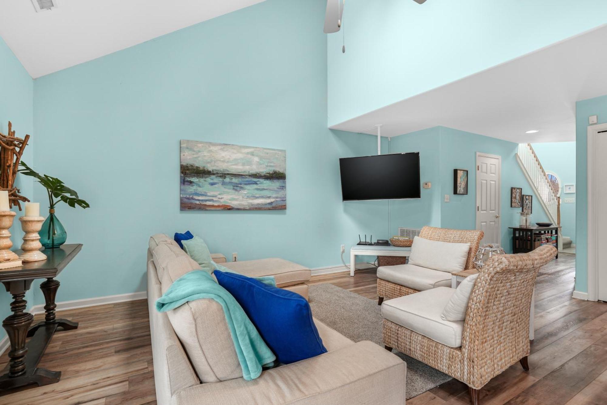 Seas The Day - Water Views, Shared Pool! *