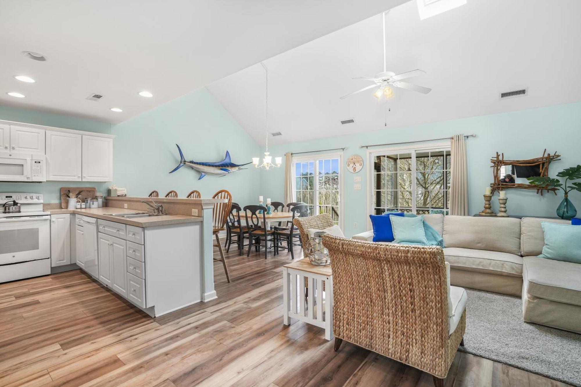 Seas The Day - Water Views, Shared Pool! * Chincoteague