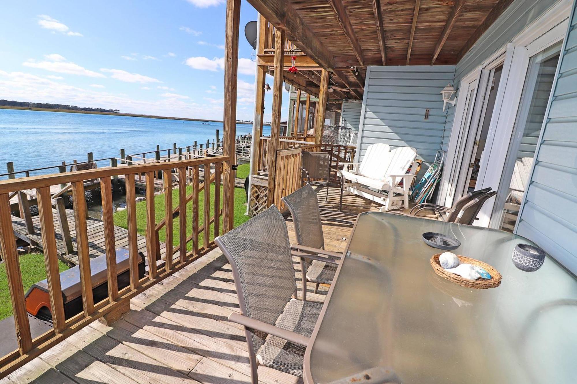 Holiday home Pony View - Pet Friendly, Waterfront With Boat Slip!