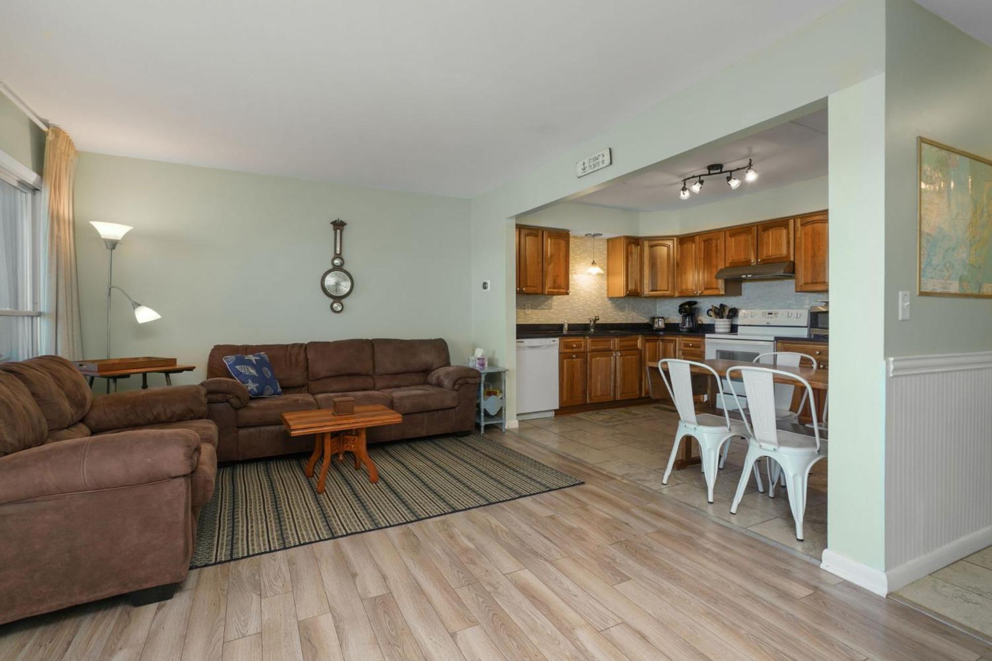 Piney Island Paradise - Waterfront With Pier & Patio! Holiday home