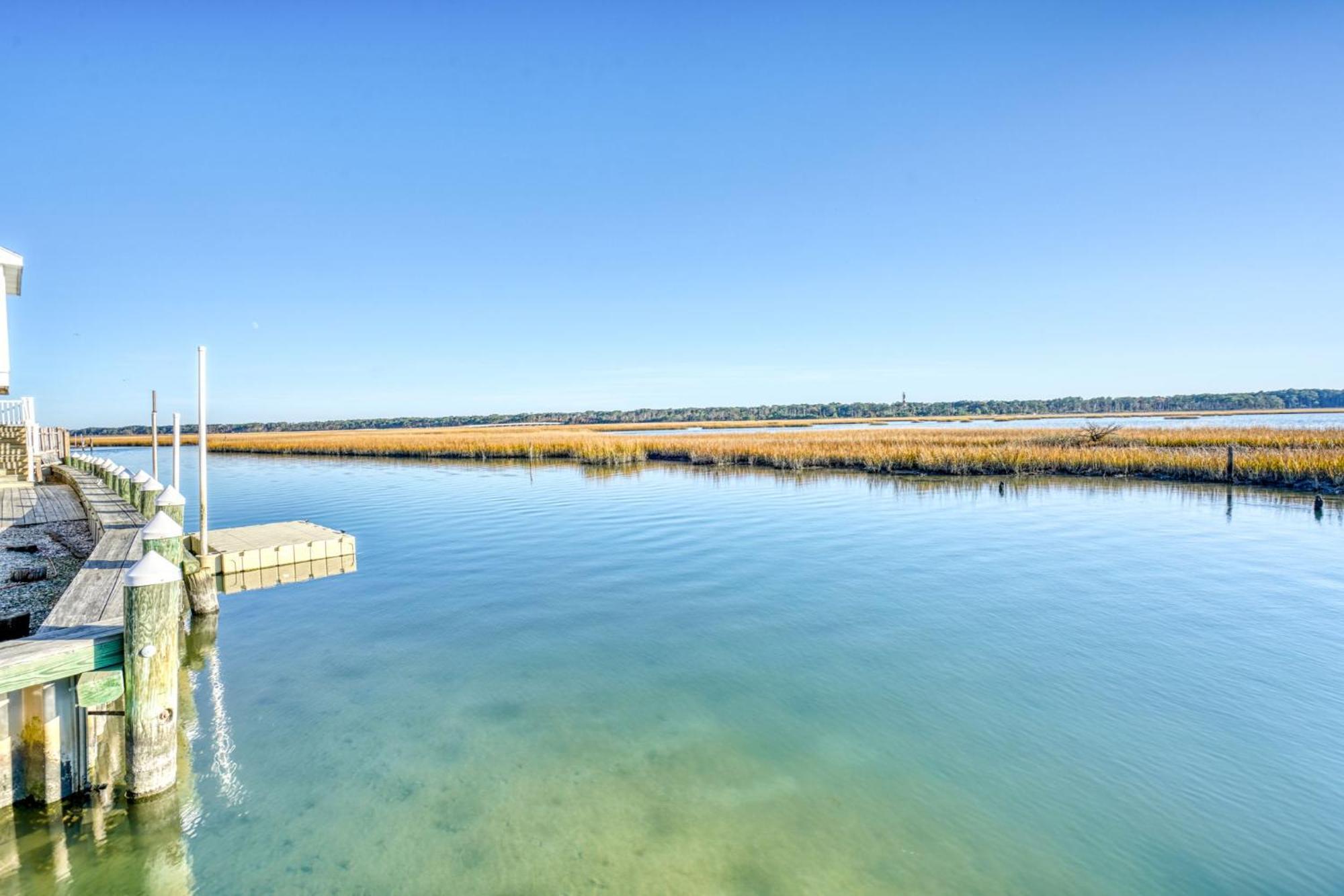 Piney Island Paradise - Waterfront With Pier & Patio! Holiday home