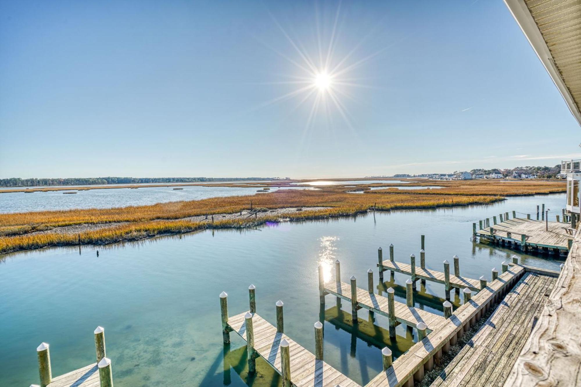 Holiday home Piney Island Paradise - Waterfront With Pier & Patio! Chincoteague
