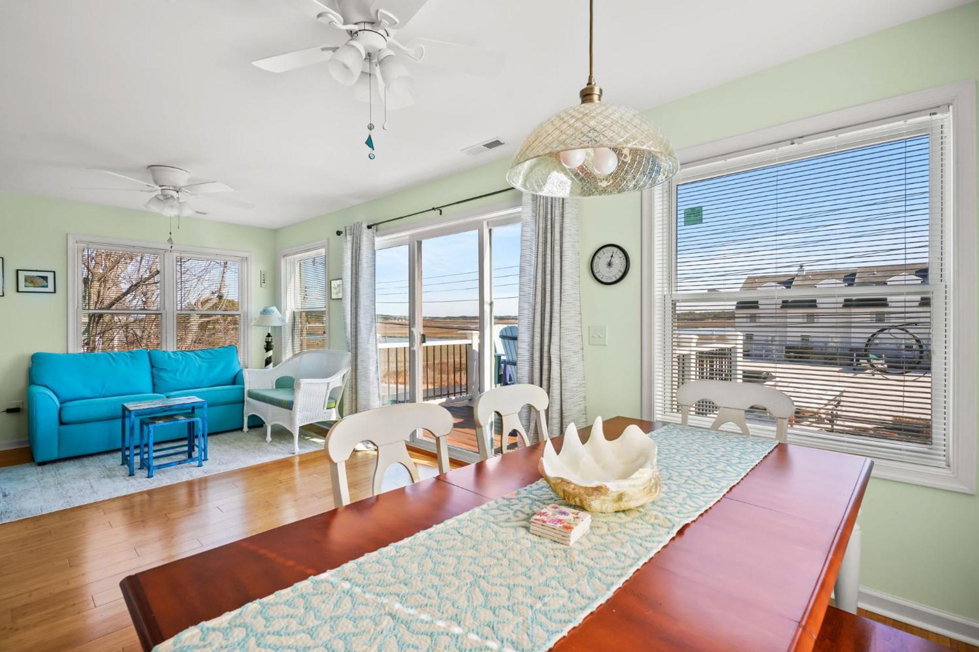 Olive Ponies - Upper Level With Water Views! Holiday home Chincoteague