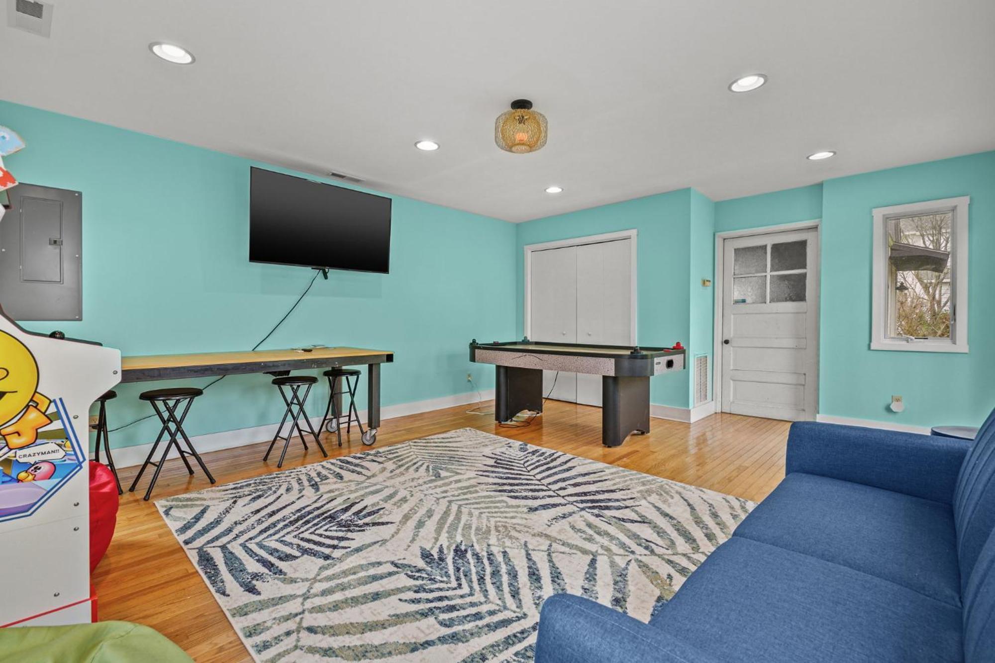 Holiday home Oasis On Main - Charming Victorian On Main Street! Chincoteague