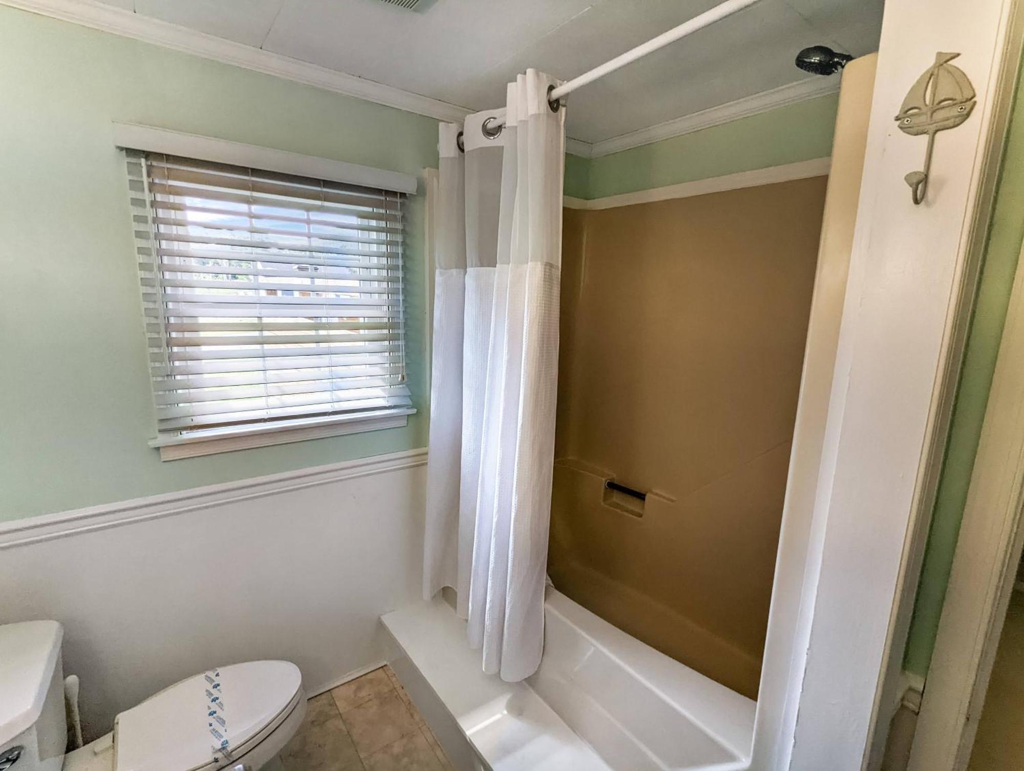 Mermaid Crossing - Pet Friendly, Waterfront With Dock! *