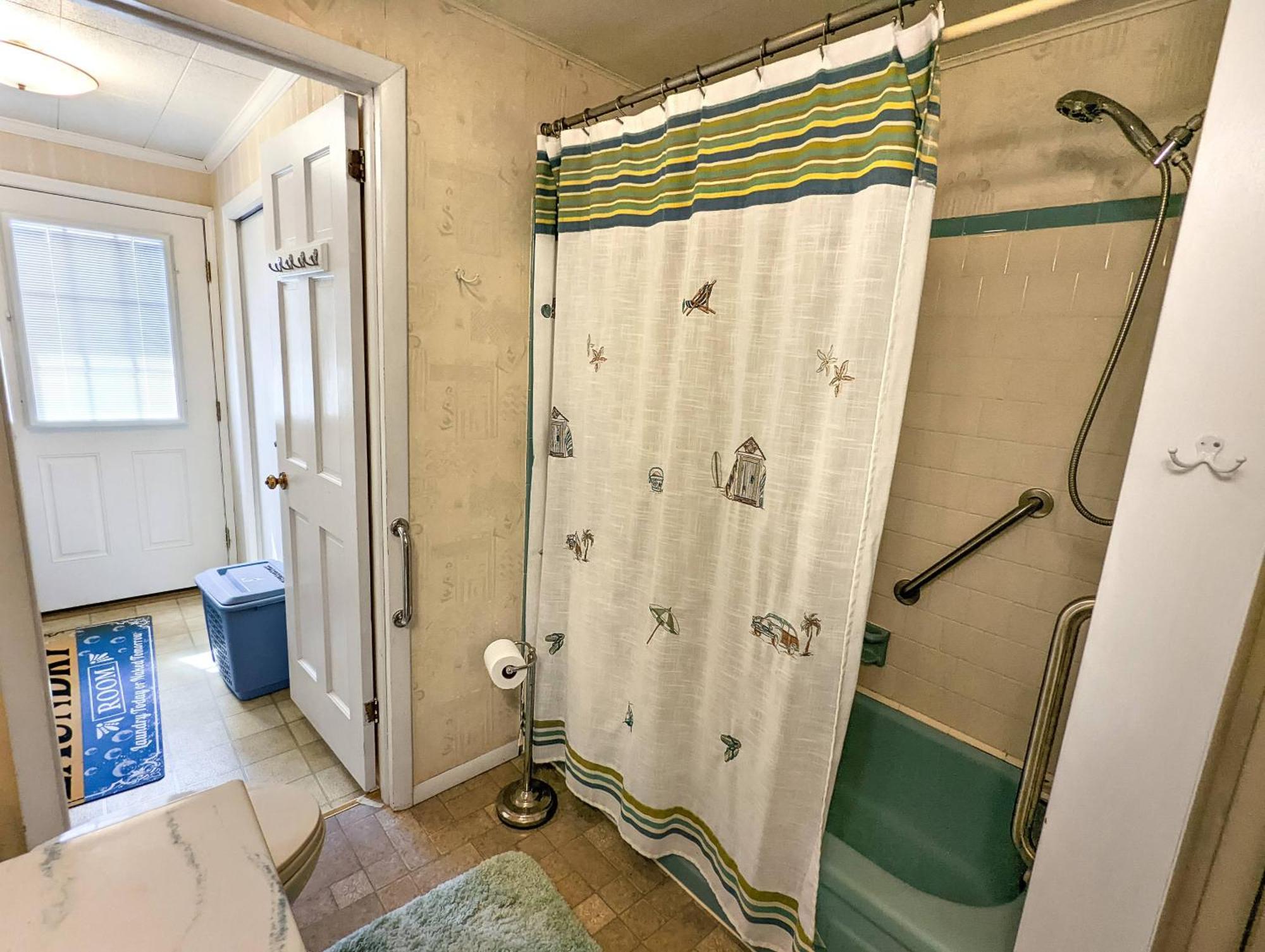 Mermaid Crossing - Pet Friendly, Waterfront With Dock! Chincoteague