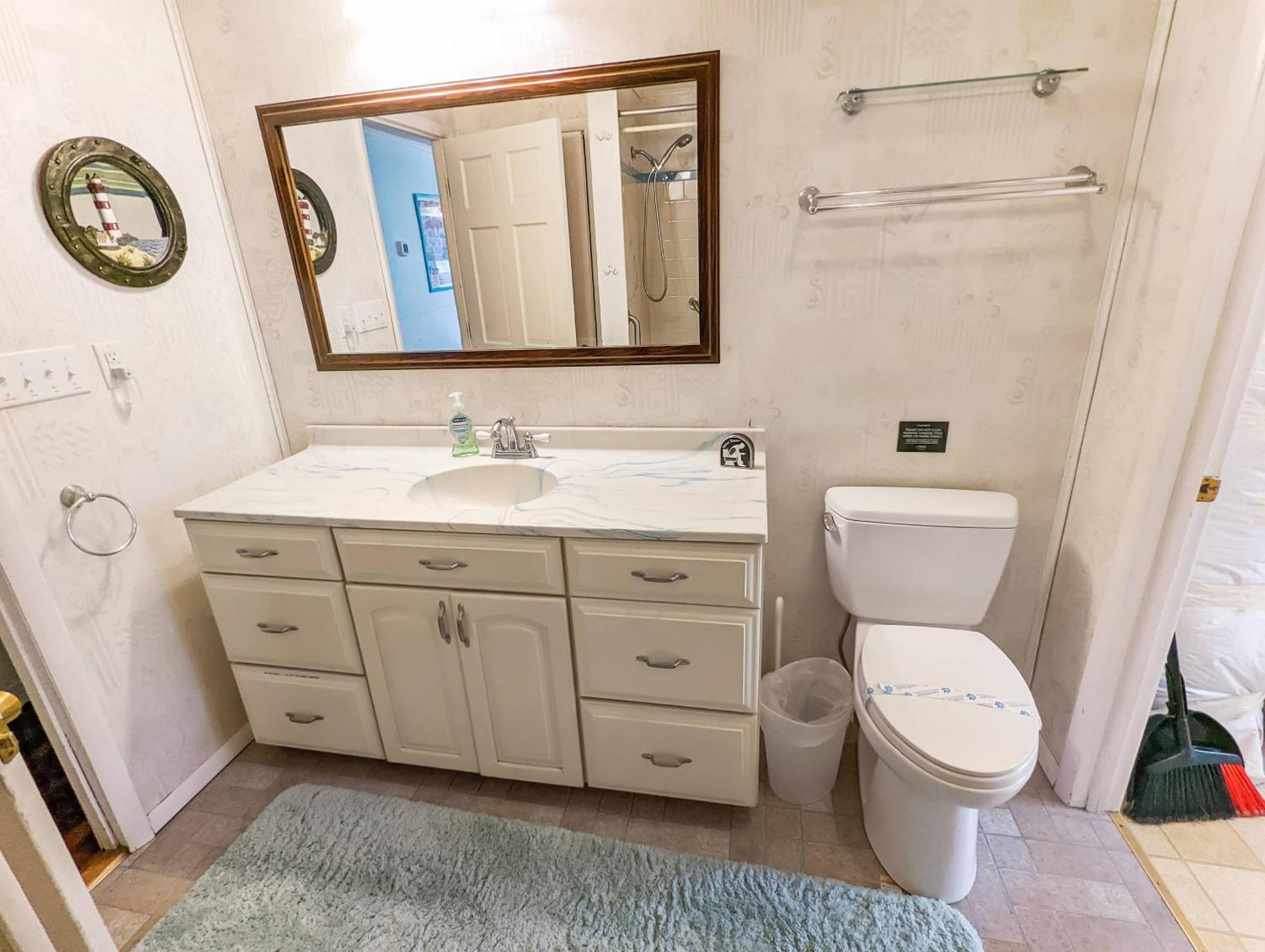 Mermaid Crossing - Pet Friendly, Waterfront With Dock! Holiday home