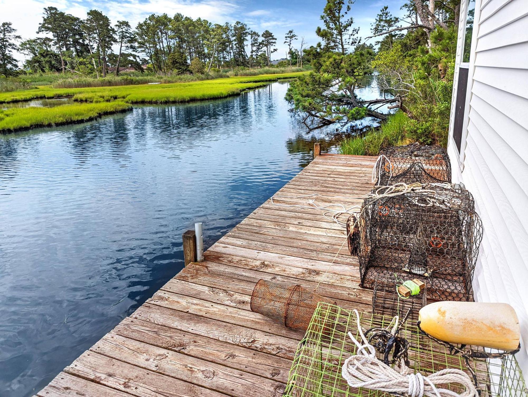 Holiday home Mermaid Crossing - Pet Friendly, Waterfront With Dock!