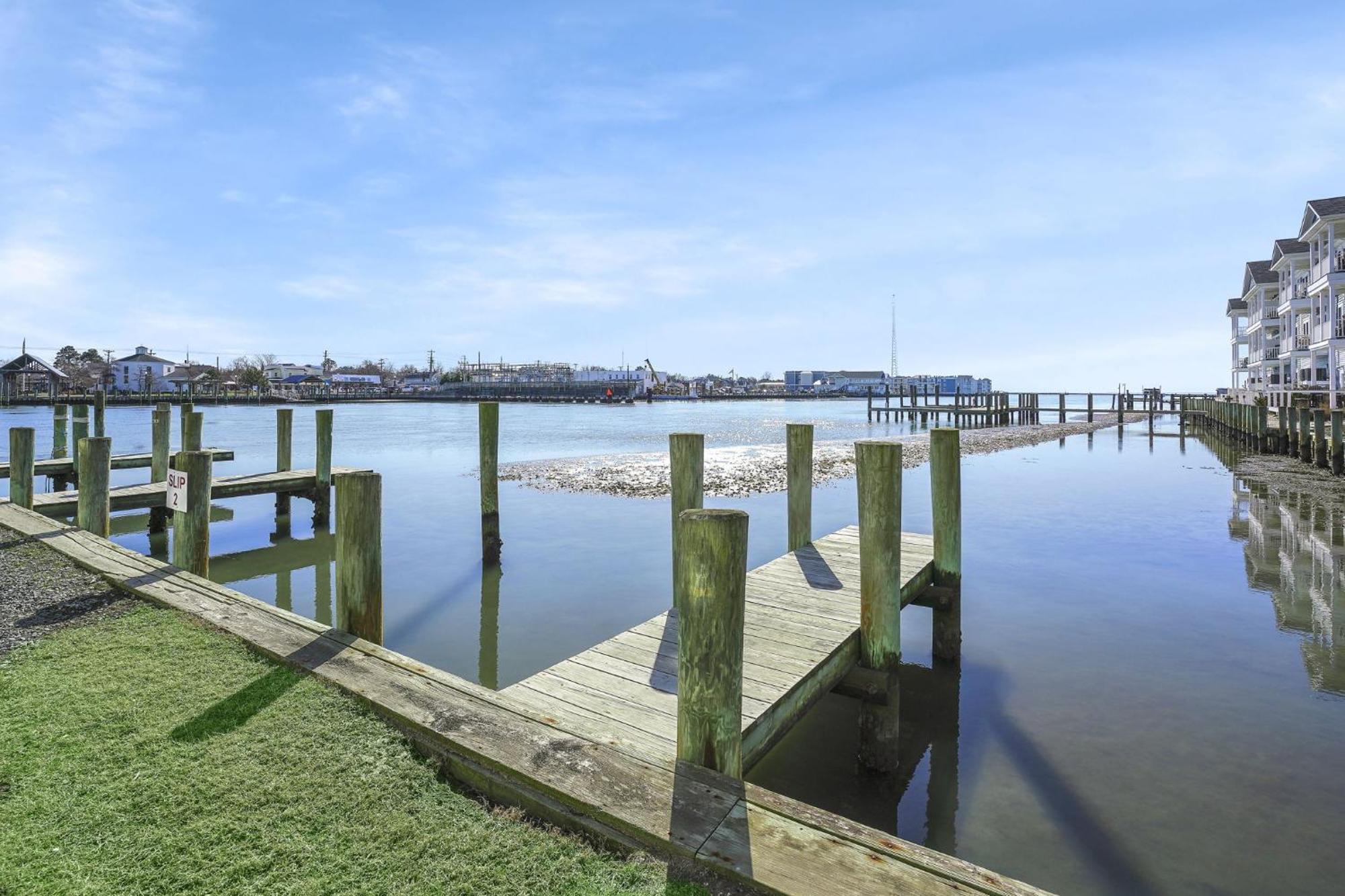 Magic Moments - Waterfront On Marsh Island! *