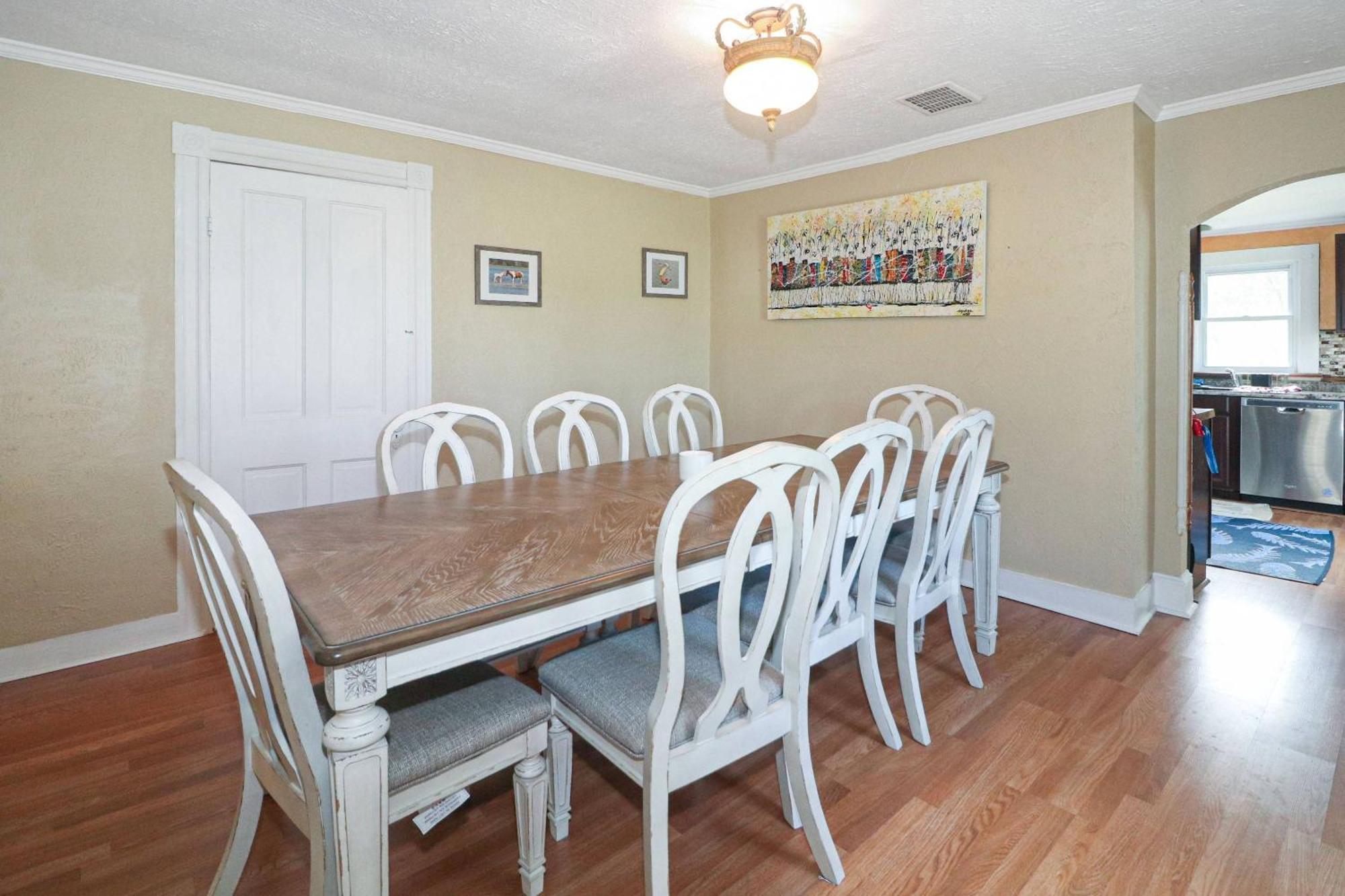 Lottie's Lookout - In Town; Pet Friendly; Fire Pit! Holiday home Chincoteague