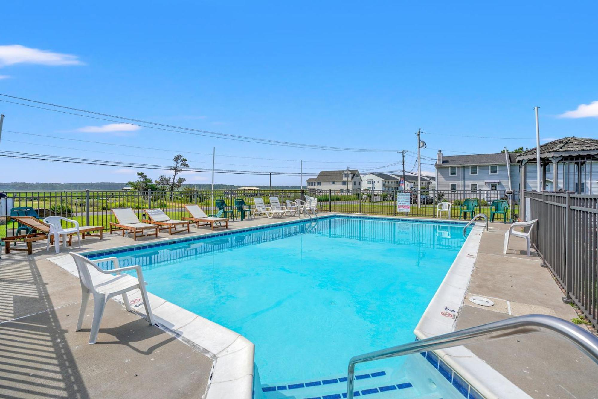 Lighthouse Estates 8 - Water Views & Shared Pool! *
