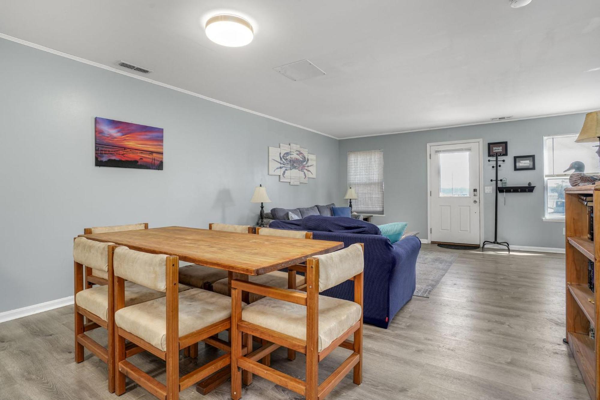 Lighthouse Estates 8 - Water Views & Shared Pool!