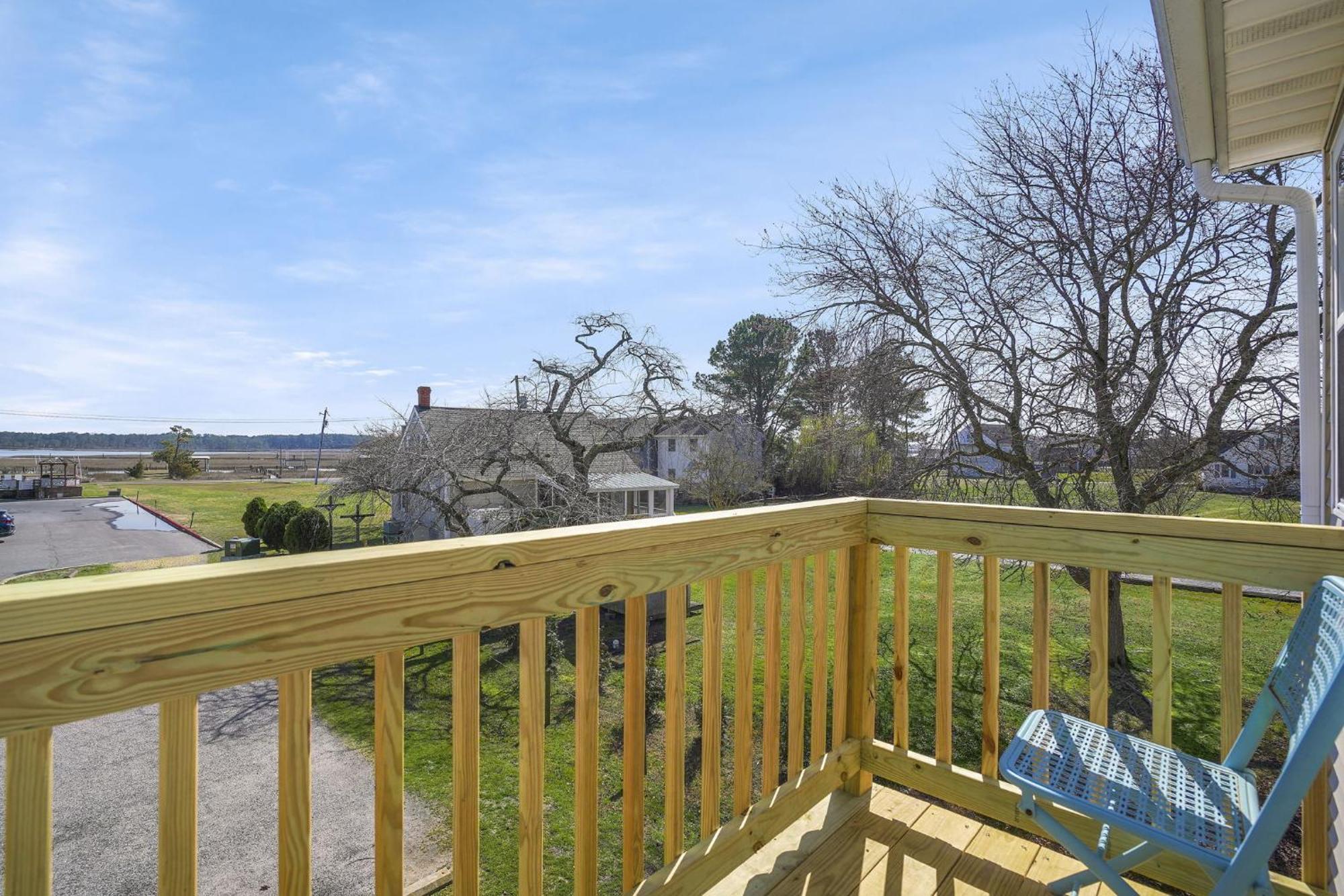 Lighthouse Estates 8 - Water Views & Shared Pool! *
