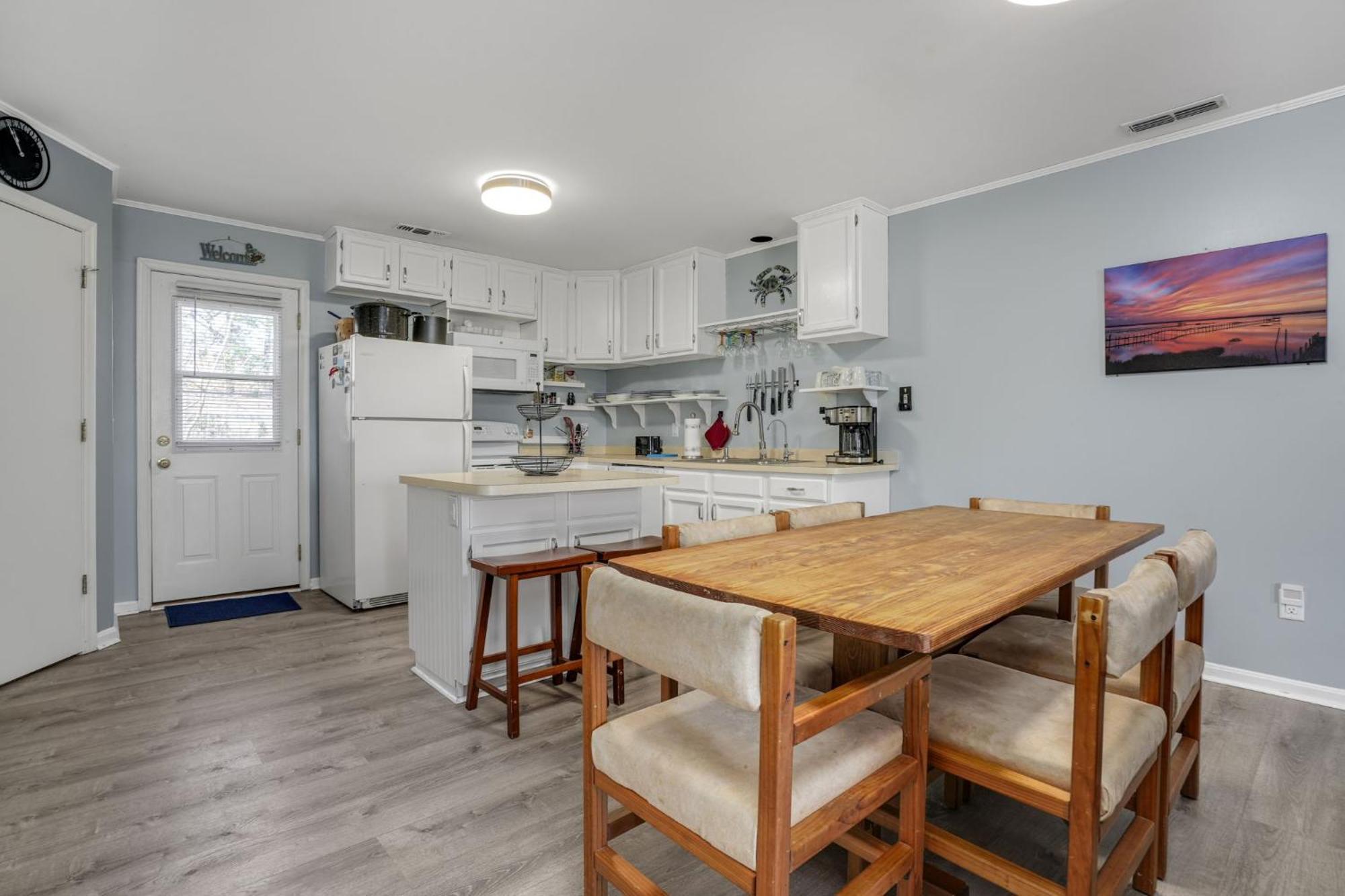 Lighthouse Estates 8 - Water Views & Shared Pool! Chincoteague
