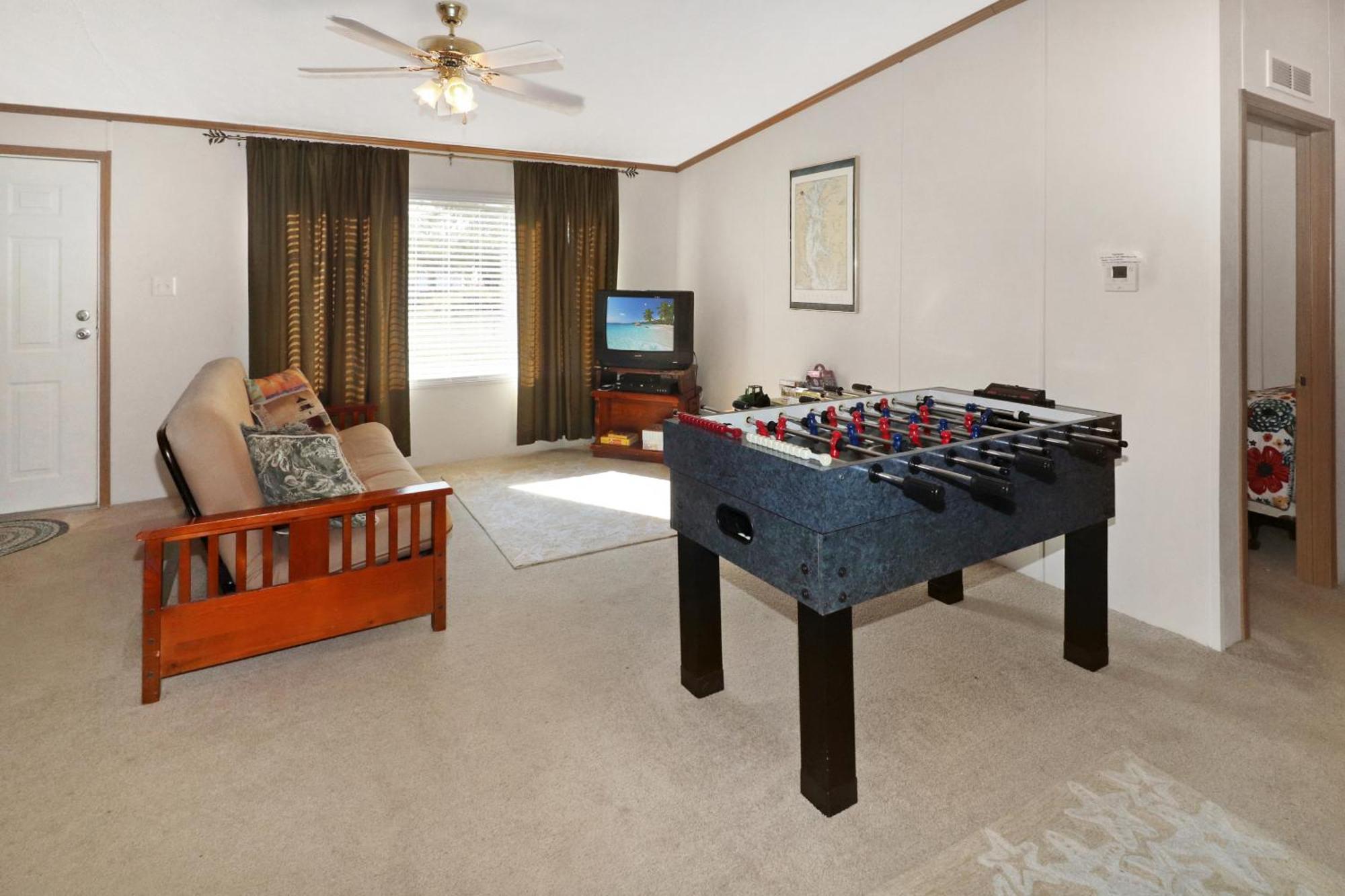 Island Thyme - Hot Tub & Carnival Location!