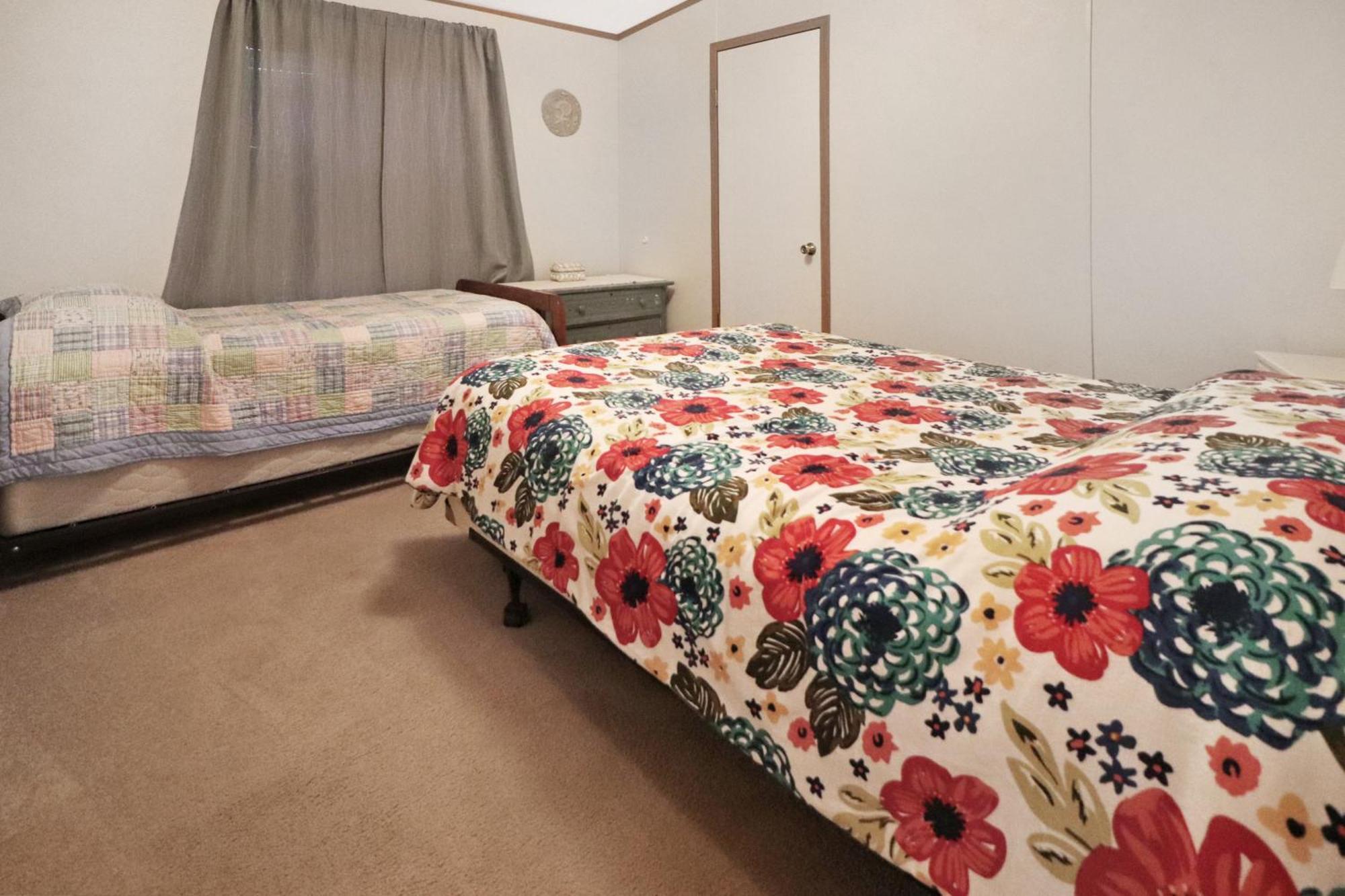 Island Thyme - Hot Tub & Carnival Location! * Chincoteague