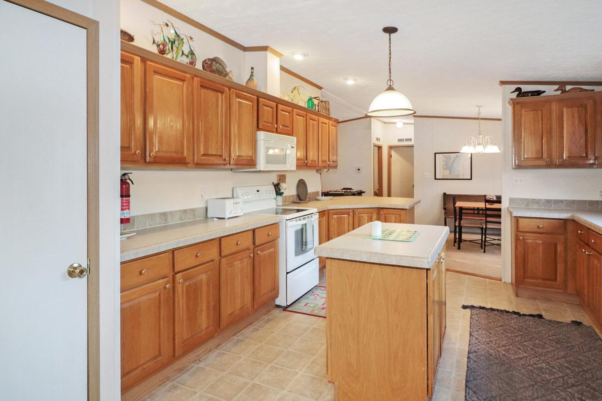 Holiday home Island Thyme - Hot Tub & Carnival Location! *