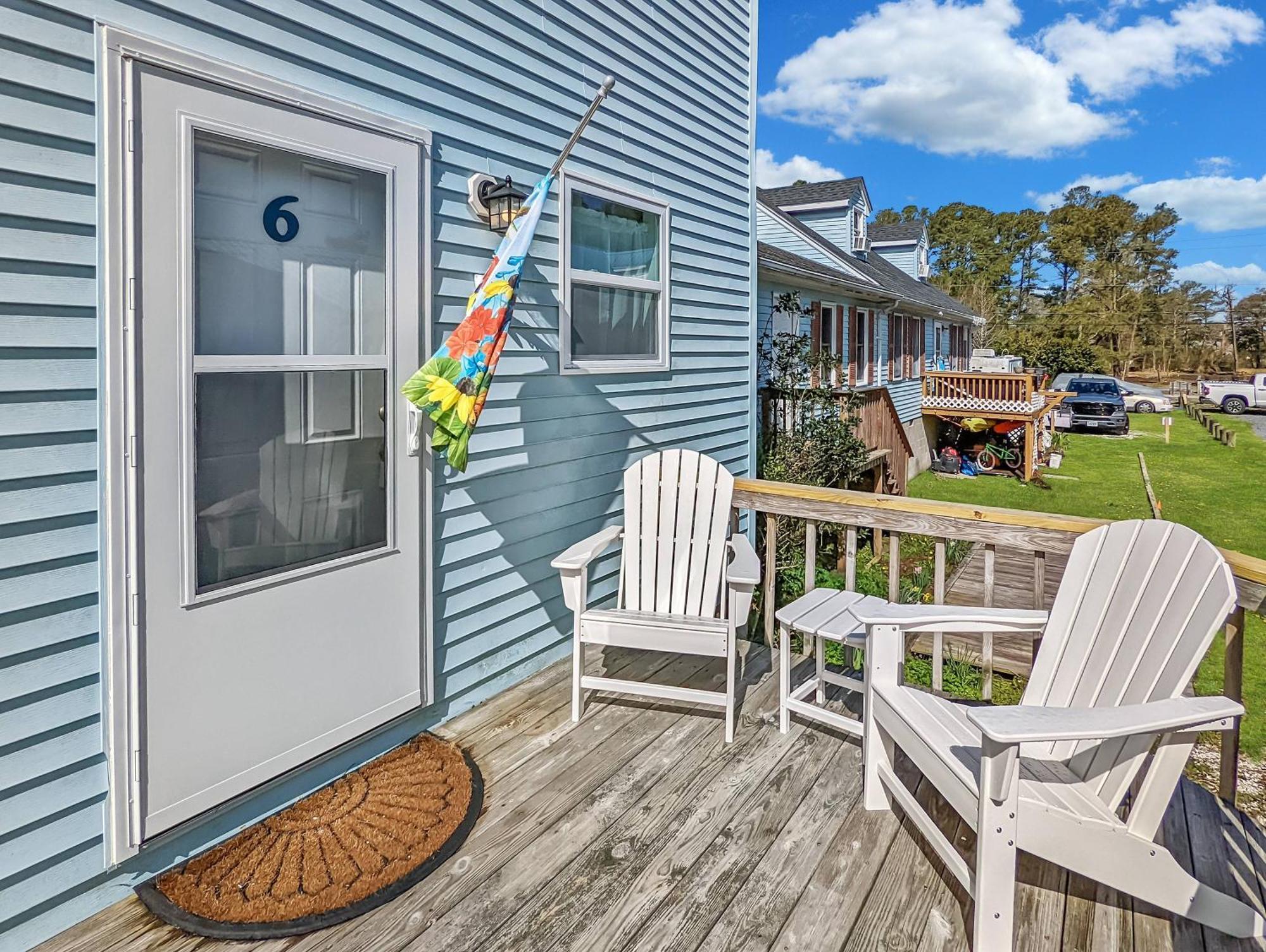 Heron Landing - In Town, Coastal Cottage! * Chincoteague