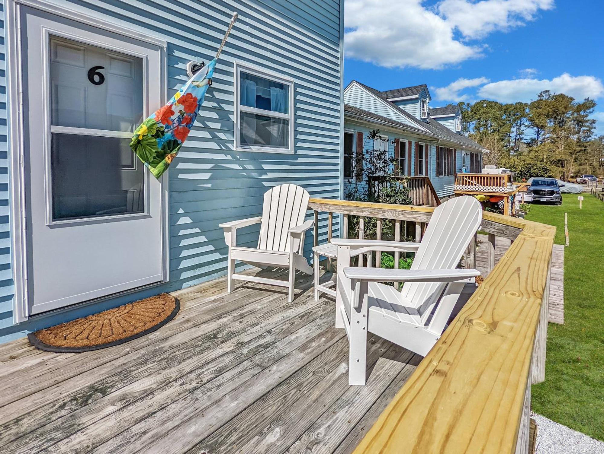 Heron Landing - In Town, Coastal Cottage! Chincoteague