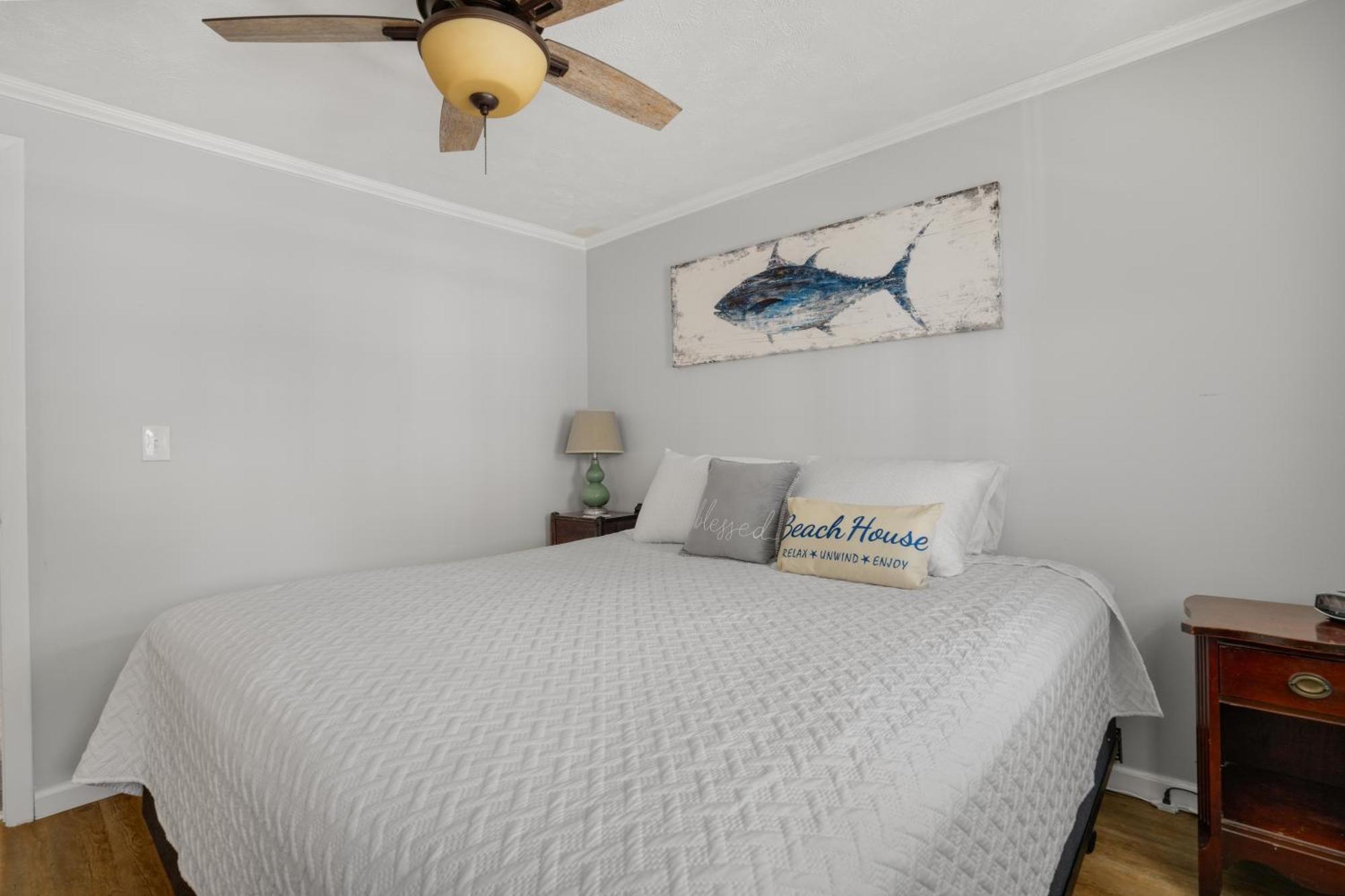 Grandma's House - Close To Town, Game Area & Pet Friendly! * Chincoteague