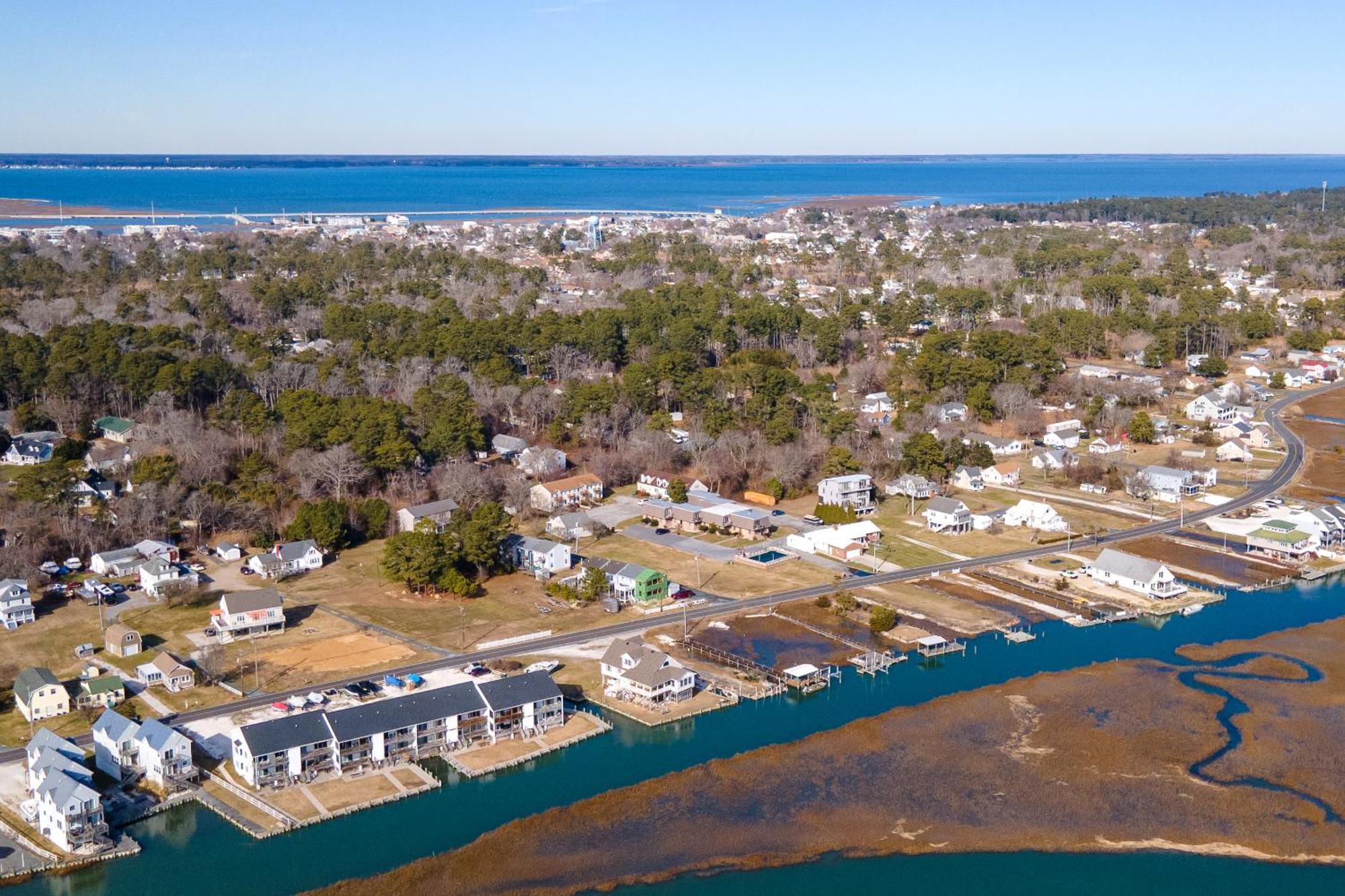 Vast Views - Pet Friendly& A Shared Pool! Holiday home Chincoteague