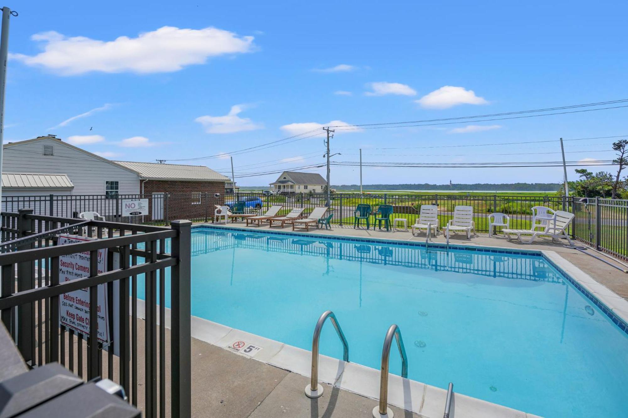 Vast Views - Pet Friendly& A Shared Pool! Holiday home Chincoteague