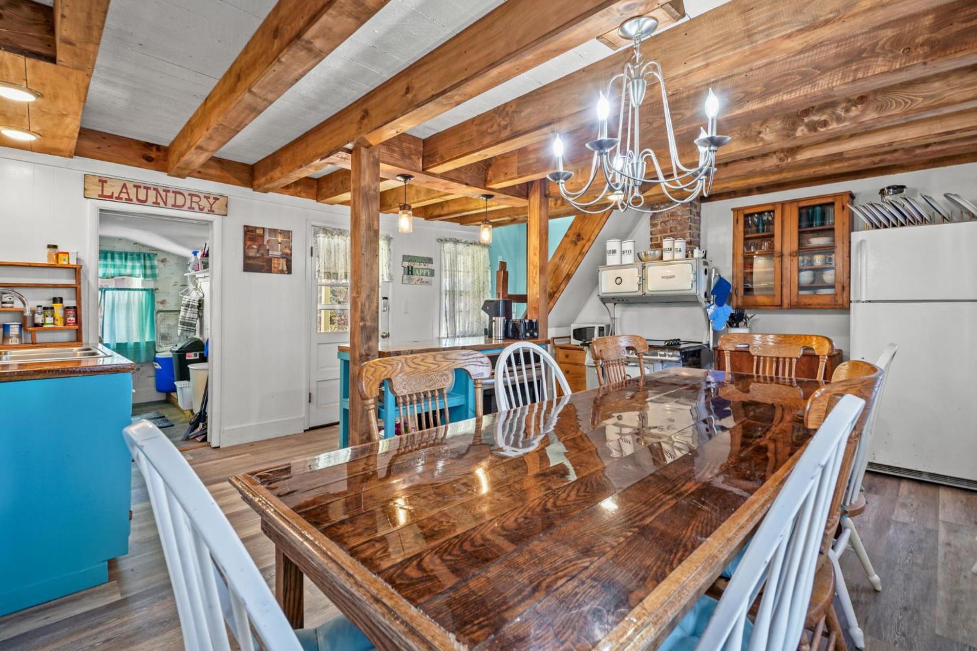 Windsor House - In Town Historic Charm Holiday home