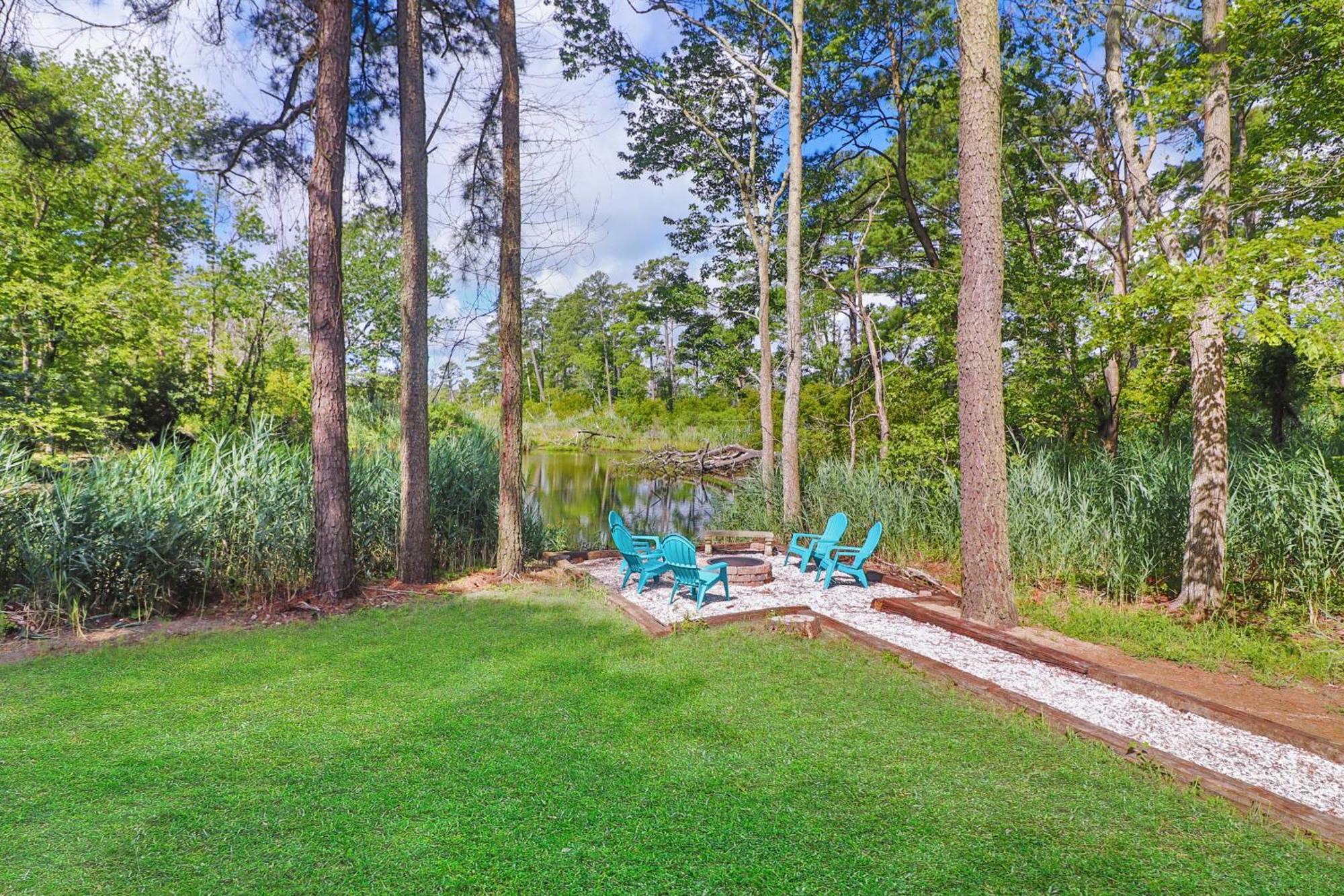 Utter East - Great With Large Screened Porch And Firepit Next To The Pond * Chincoteague