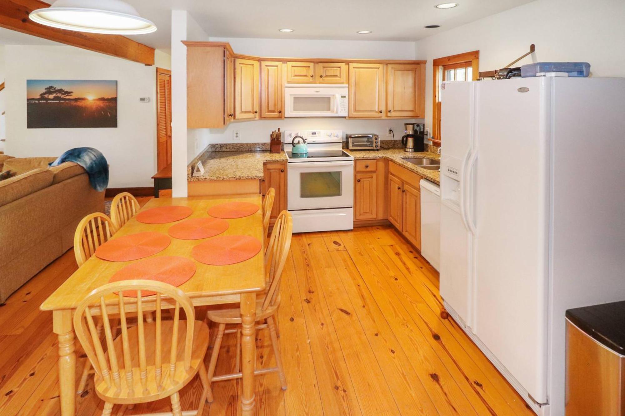 Utter East - Great With Large Screened Porch And Firepit Next To The Pond Chincoteague