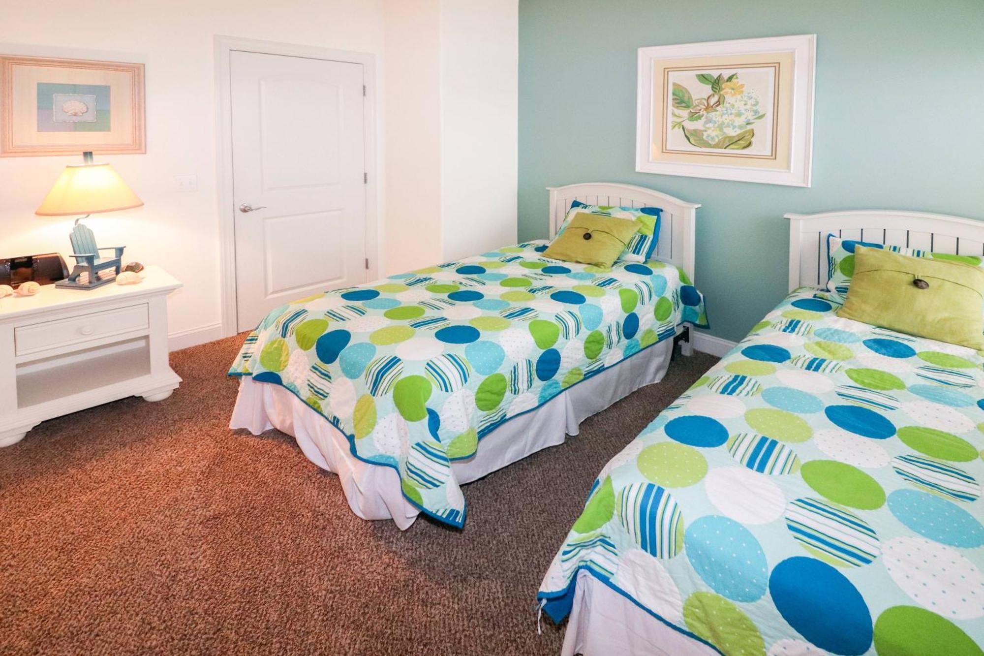 Sunset Bay 208 - Pet Friendly & Includes A Boat Slip! Holiday home *
