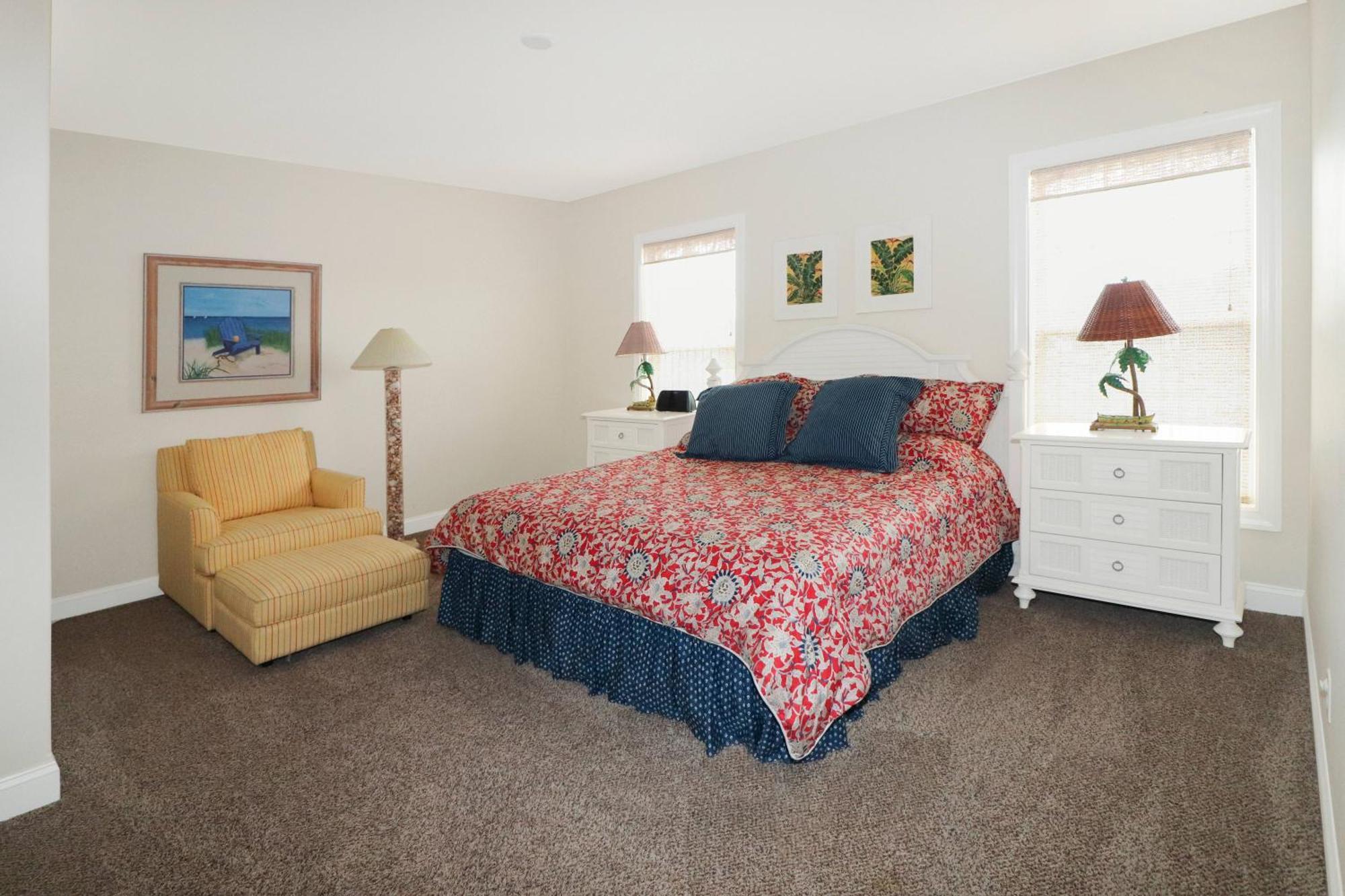 Sunset Bay 208 - Pet Friendly & Includes A Boat Slip!