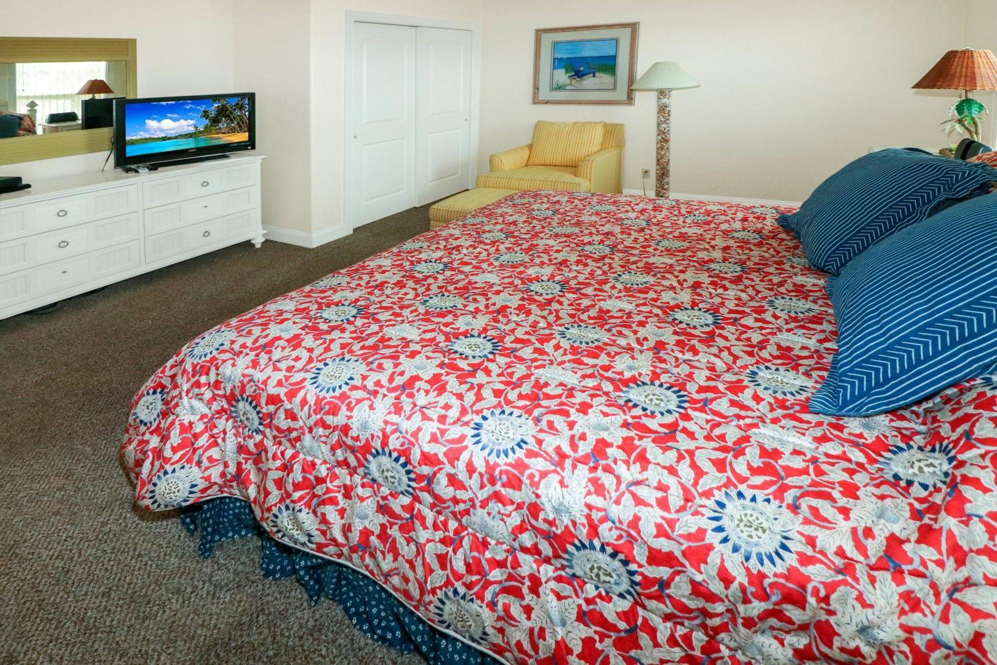 Sunset Bay 208 - Pet Friendly & Includes A Boat Slip! * Chincoteague