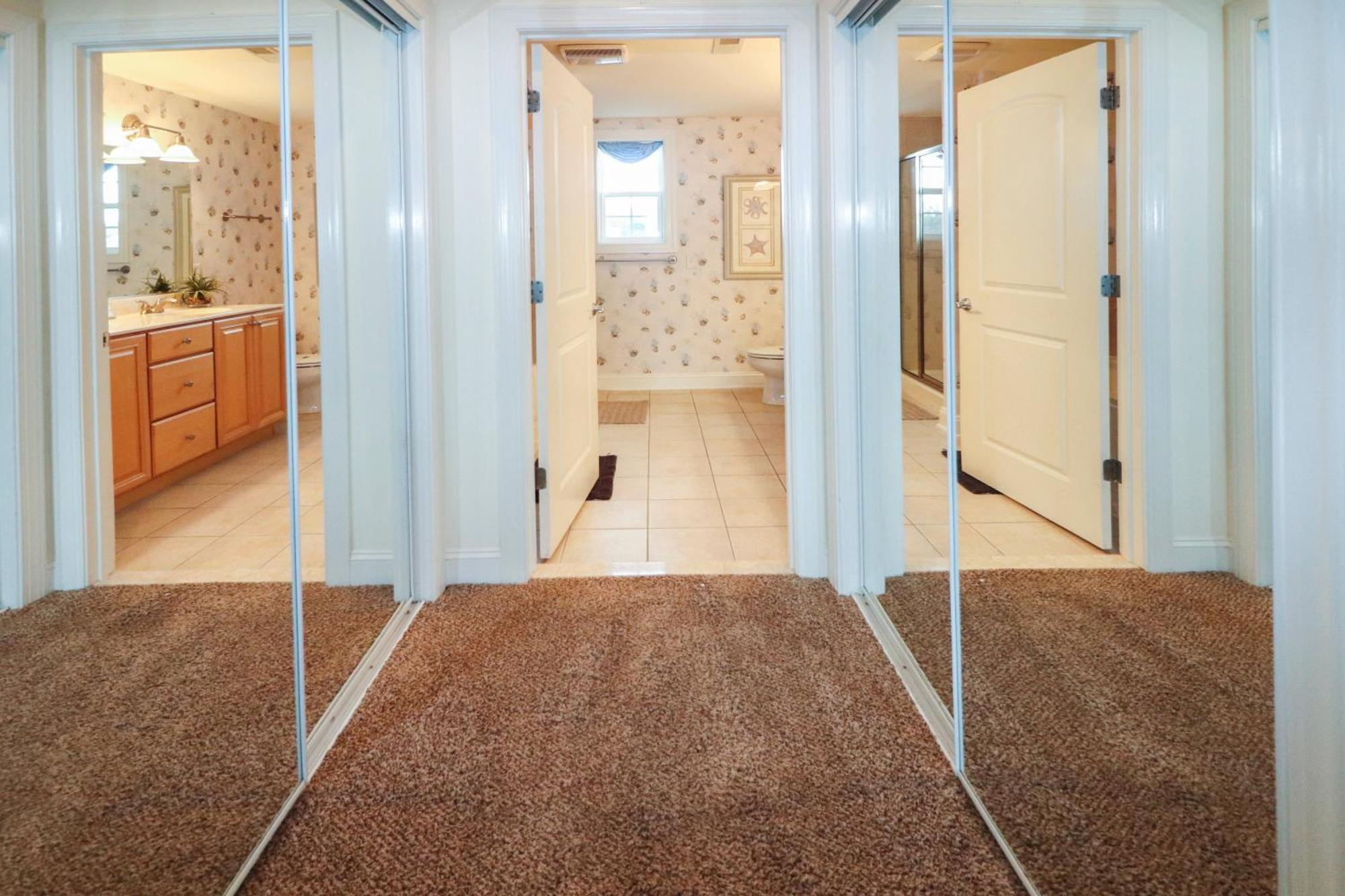 Holiday home Sunset Bay 208 - Pet Friendly & Includes A Boat Slip! *