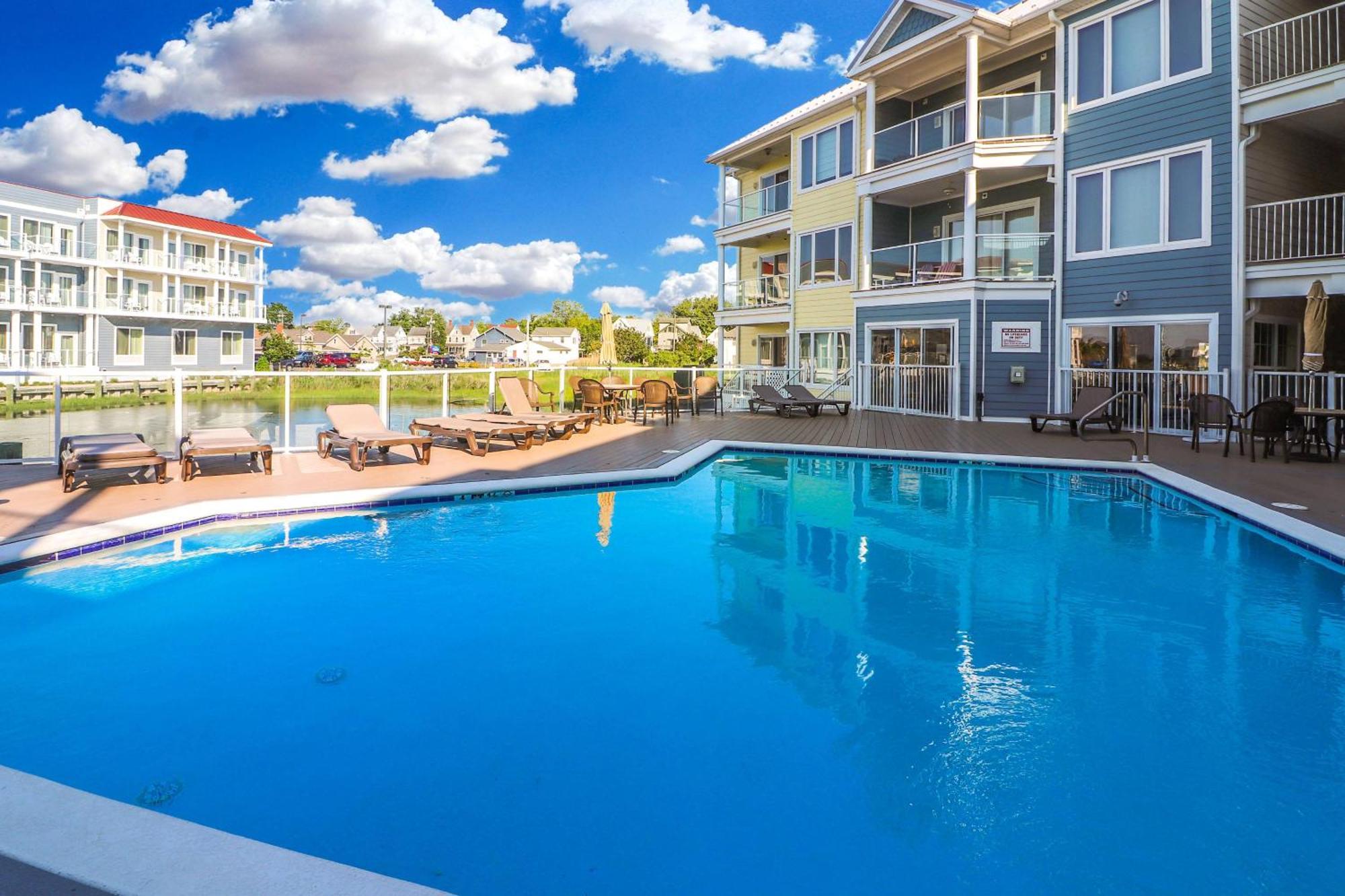 Sunset Bay 208 - Pet Friendly & Includes A Boat Slip! Chincoteague