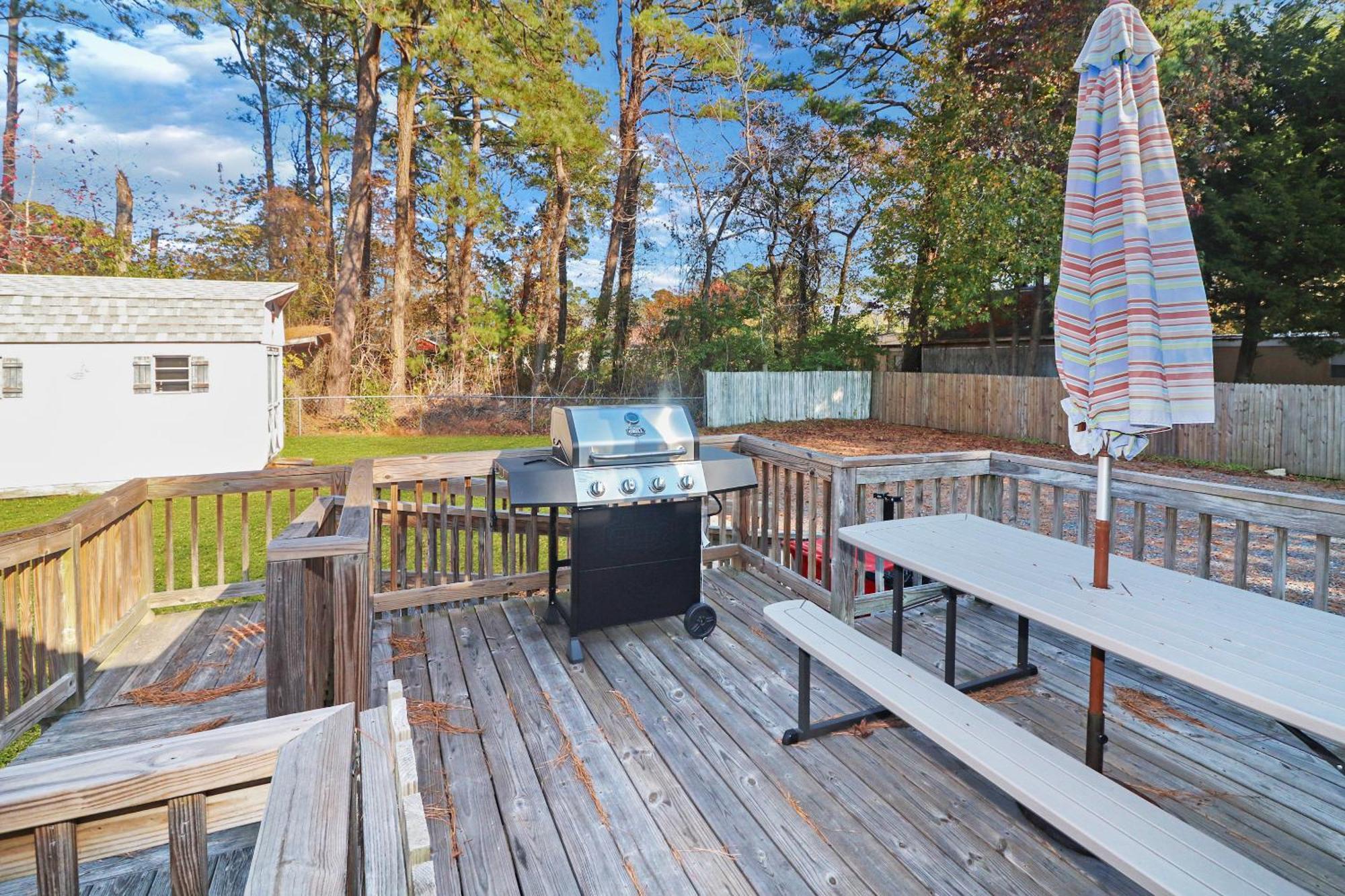 Horseshoe Hideaway - Cozy With Screened Porches! Chincoteague