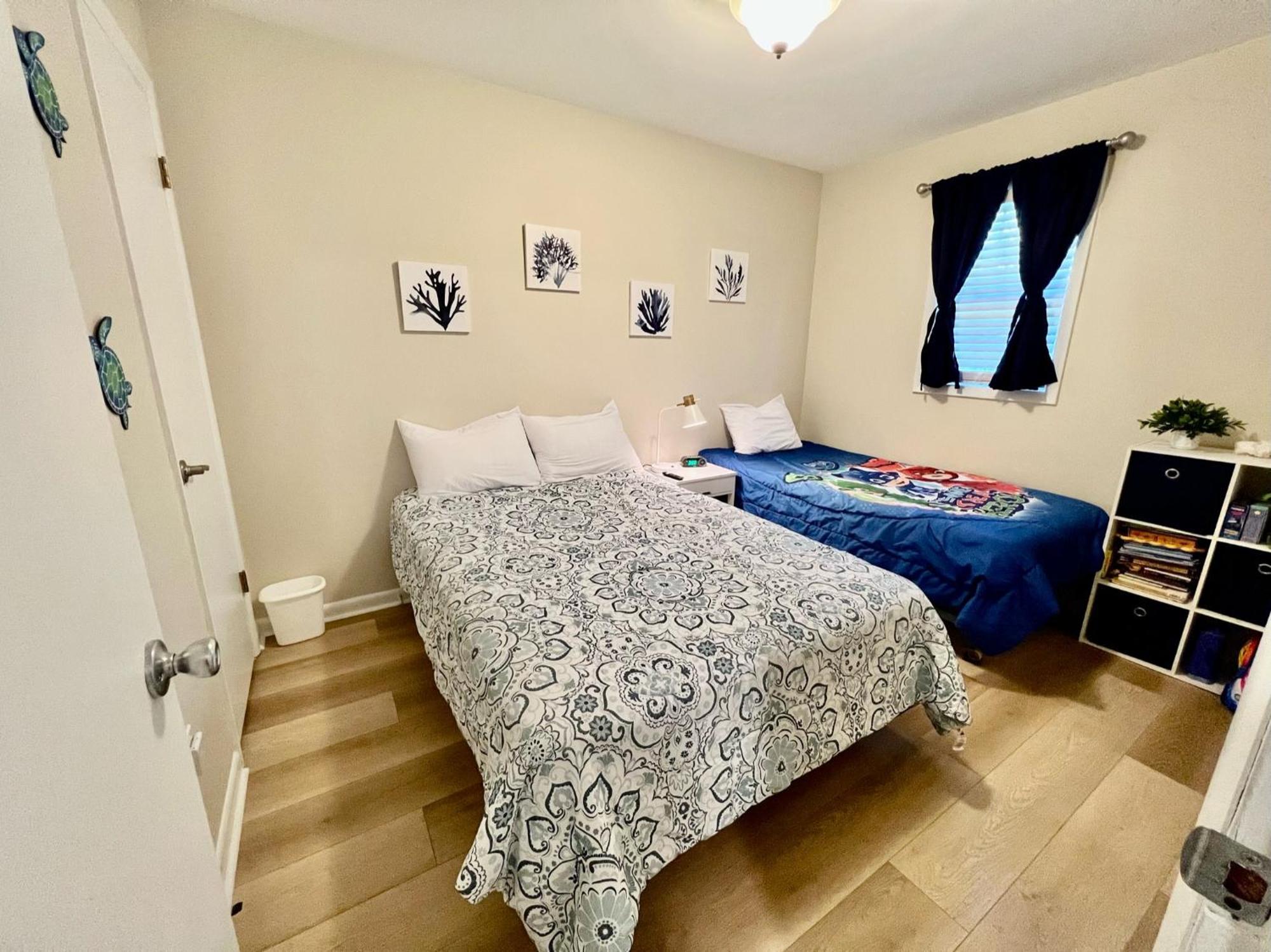 Casa Mar - Main Street & Screened Porch! Holiday home *
