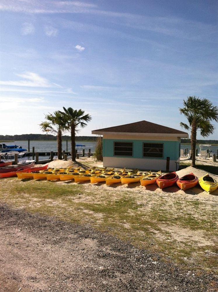Snug Harbor Marina And Hotel Chincoteague