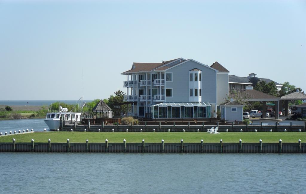 Island 2* Chincoteague