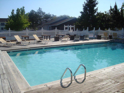 Motel Island 2*