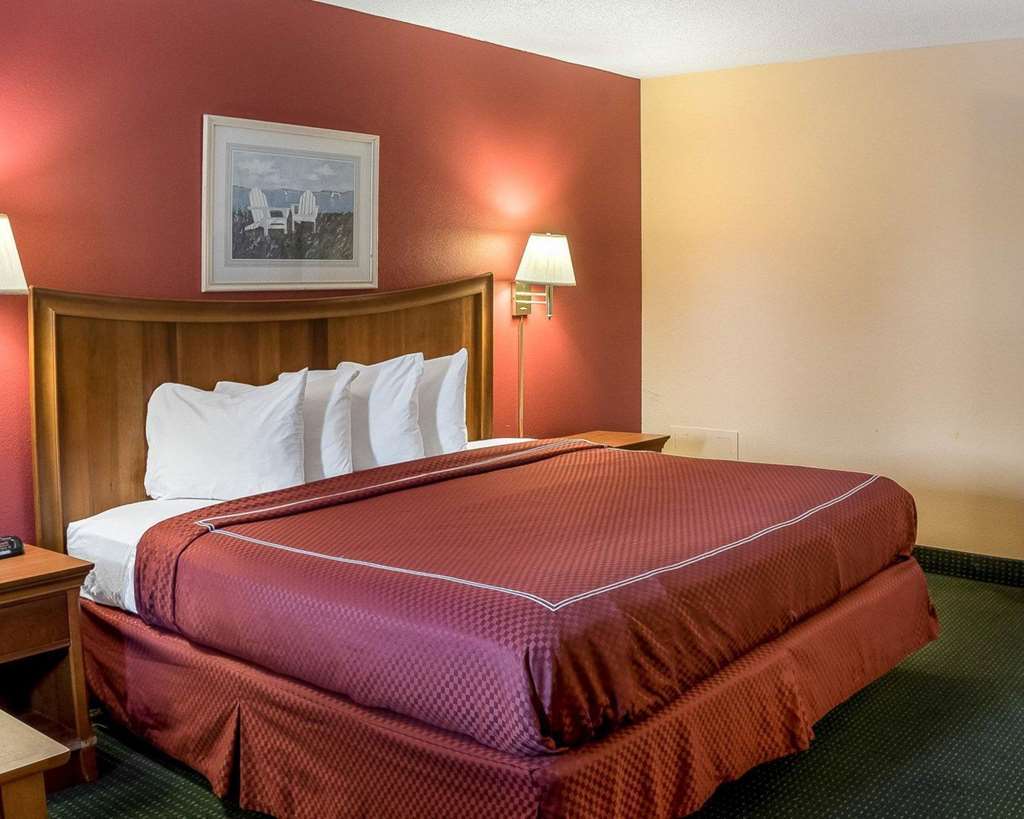 Atlantic Shores And Hotel Chincoteague