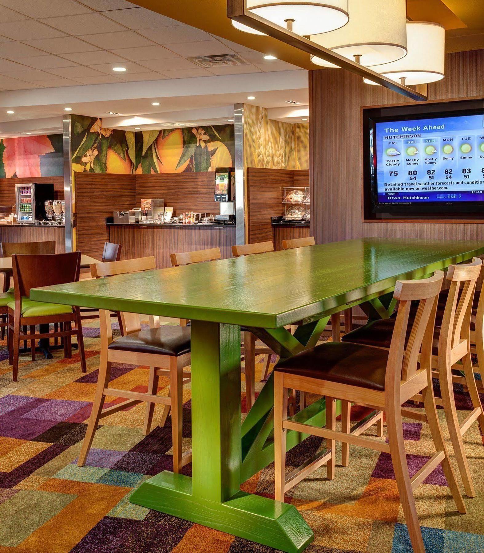 Fairfield & By Marriott Island Waterfront 3*