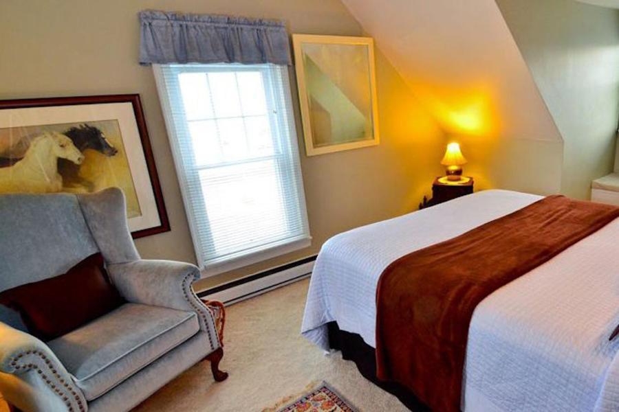 1848 Island Manor House Bed & Breakfast Chincoteague