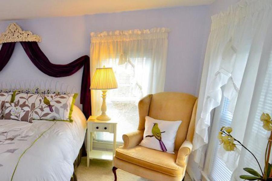 1848 Island Manor House Bed & Breakfast