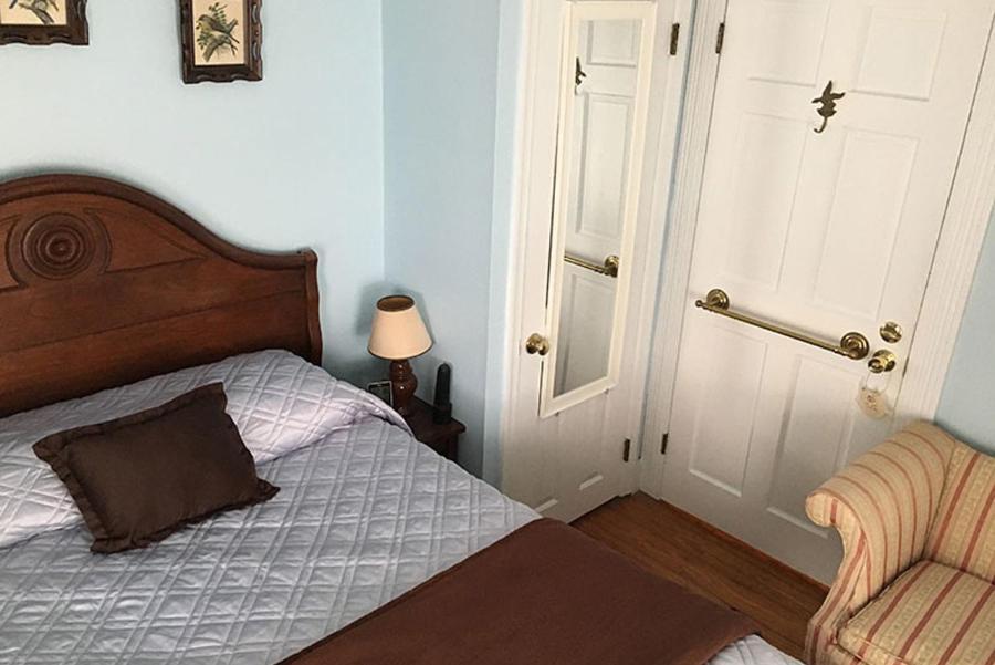 1848 Island Manor House Bed & Breakfast *